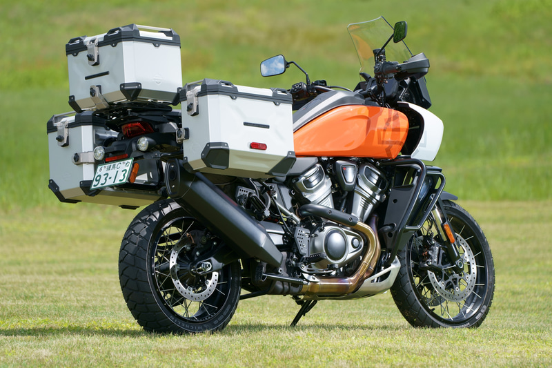 パン アメリカ 1250 スペシャルへのパニアケース装着例