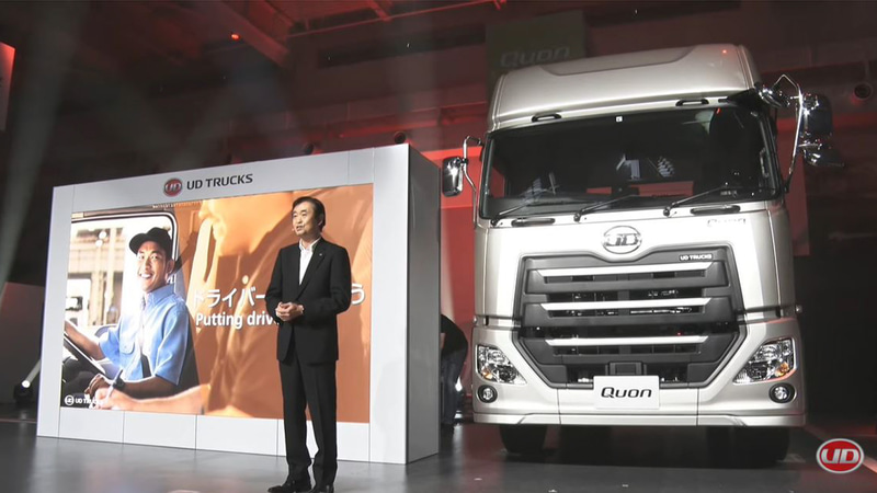 「UDアクティブステアリング」発表会に登壇したUDトラックス 代表取締役社長 酒巻孝光氏