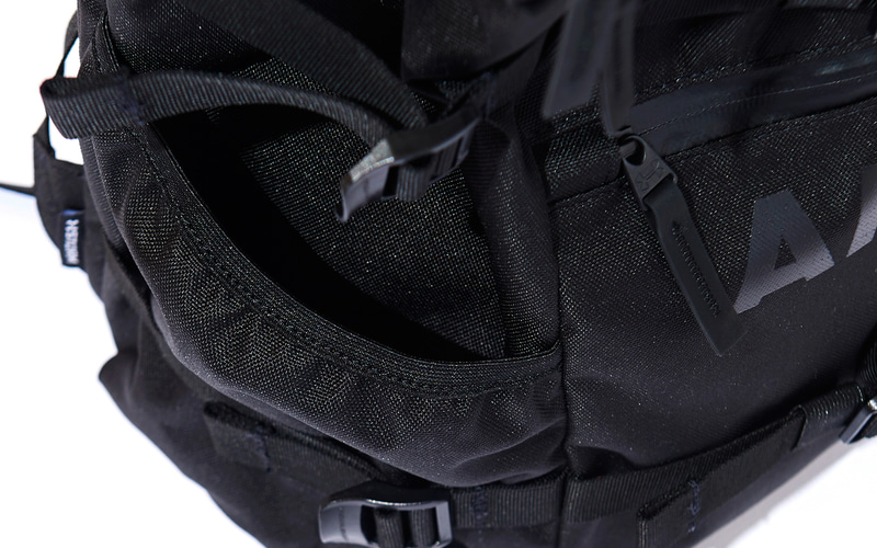 500mlペットボトル2本が入るボトルポケット