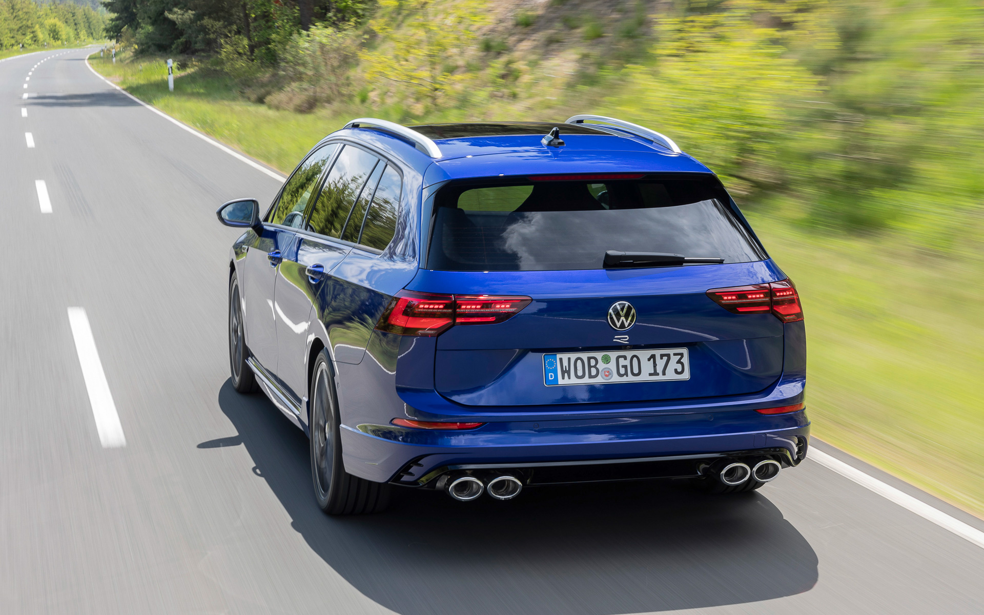 新型ゴルフ R ヴァリアント