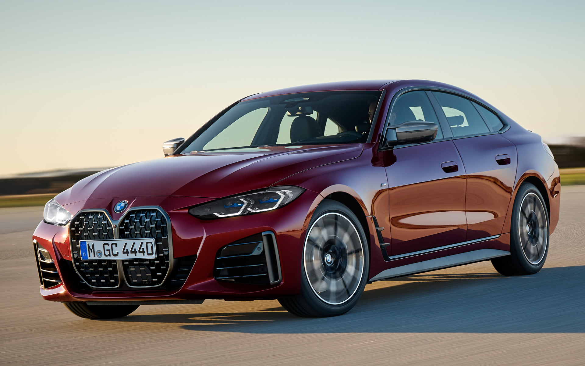 走行性能を高めたMパフォーマンス・モデル新型「M440i xDrive Gran Coupe」