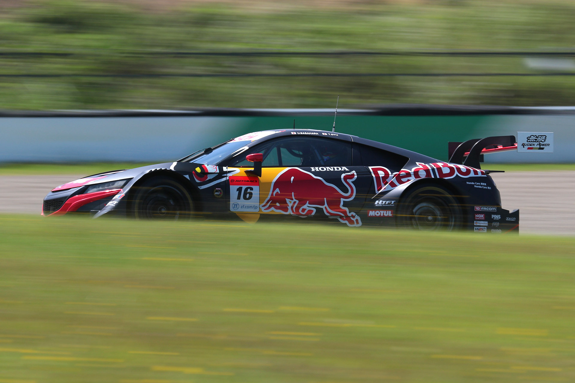 予選3位は16号車 Red Bull MOTUL MUGEN NSX-GT（笹原右京/大湯都史樹組、DL）