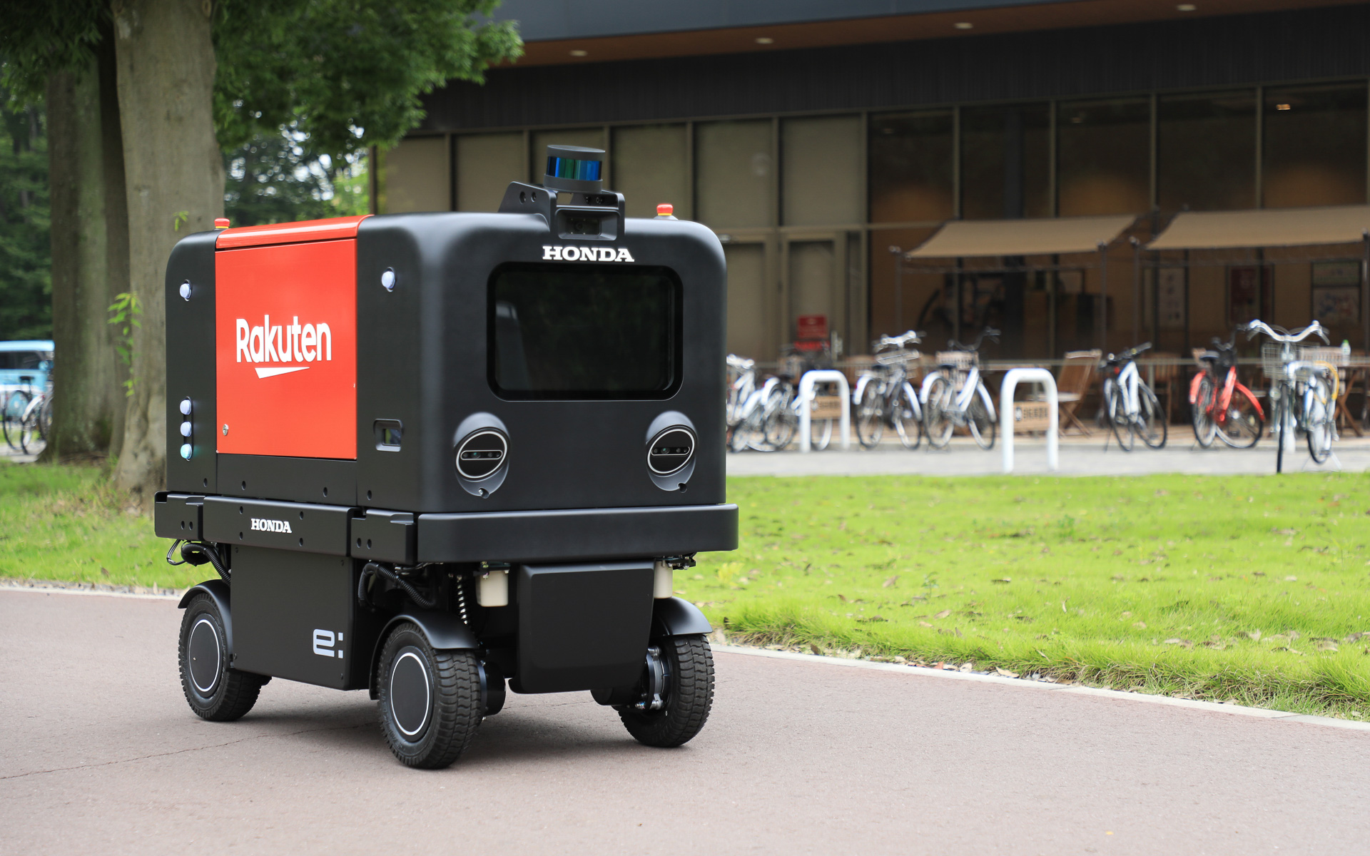 自動配送ロボット