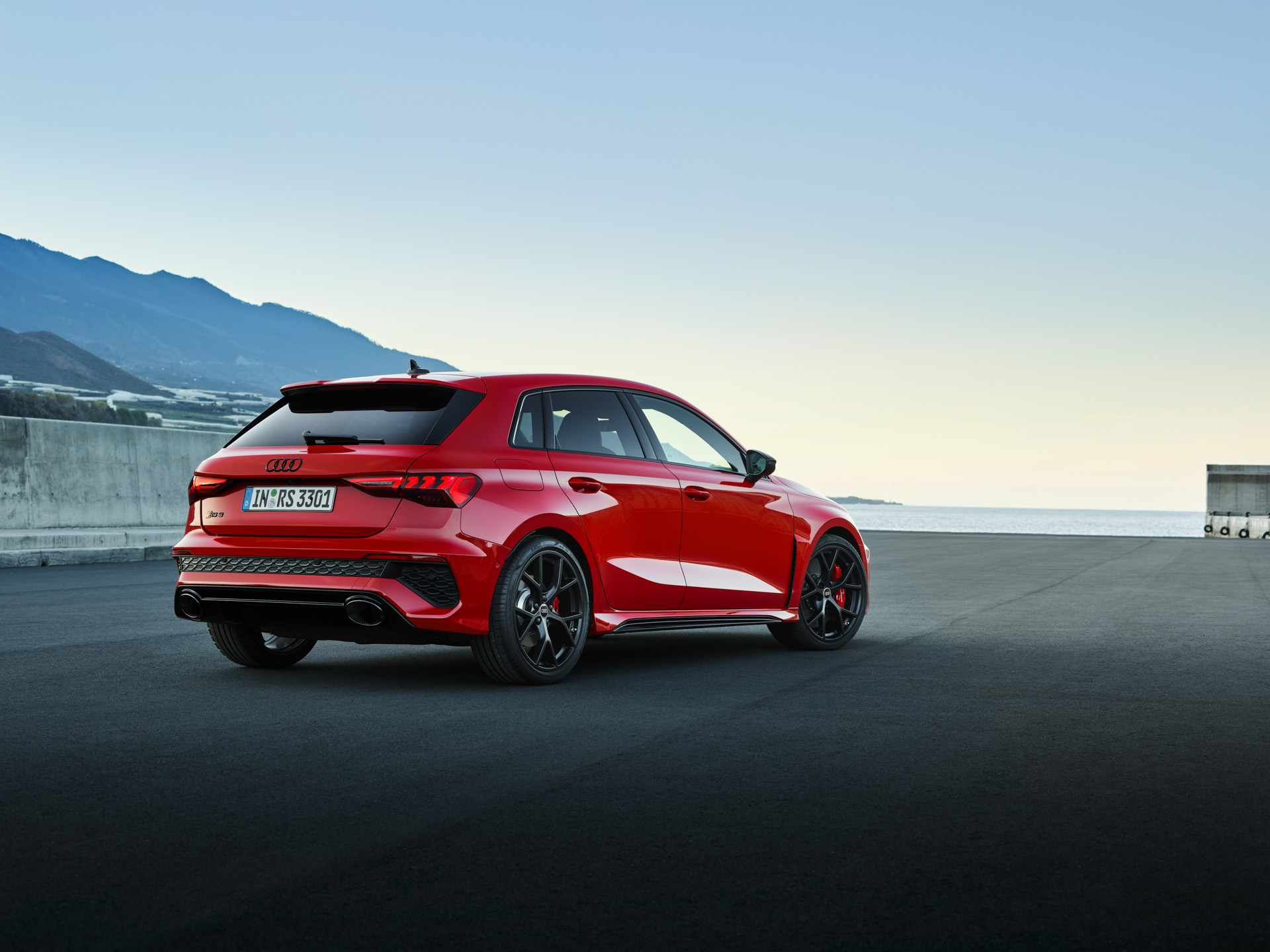 新型RS 3 スポーツバック