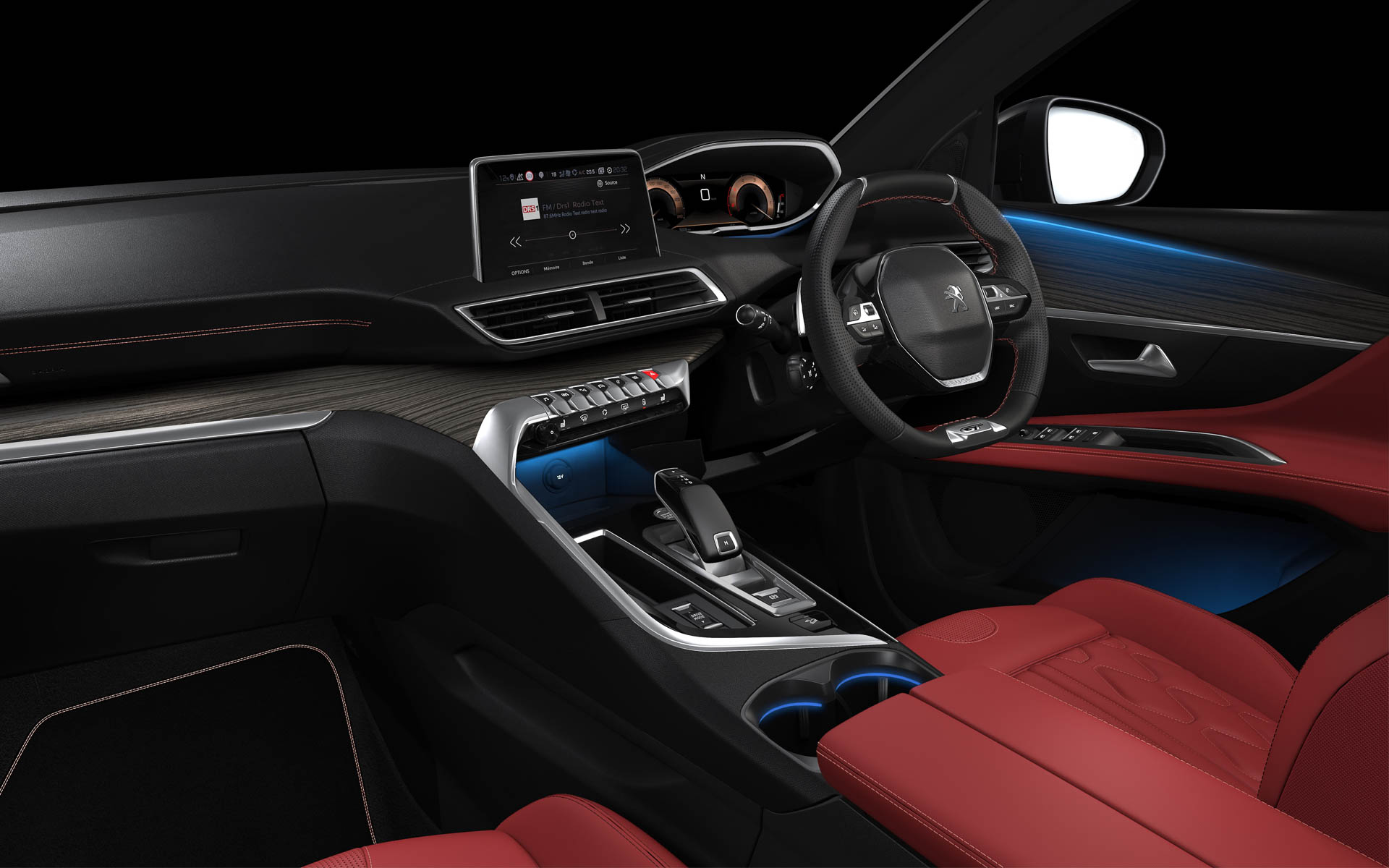 レッドナッパレザーシートなどを採用した「5008」特別仕様車「5008 GT BlueHDi Red Nappa」