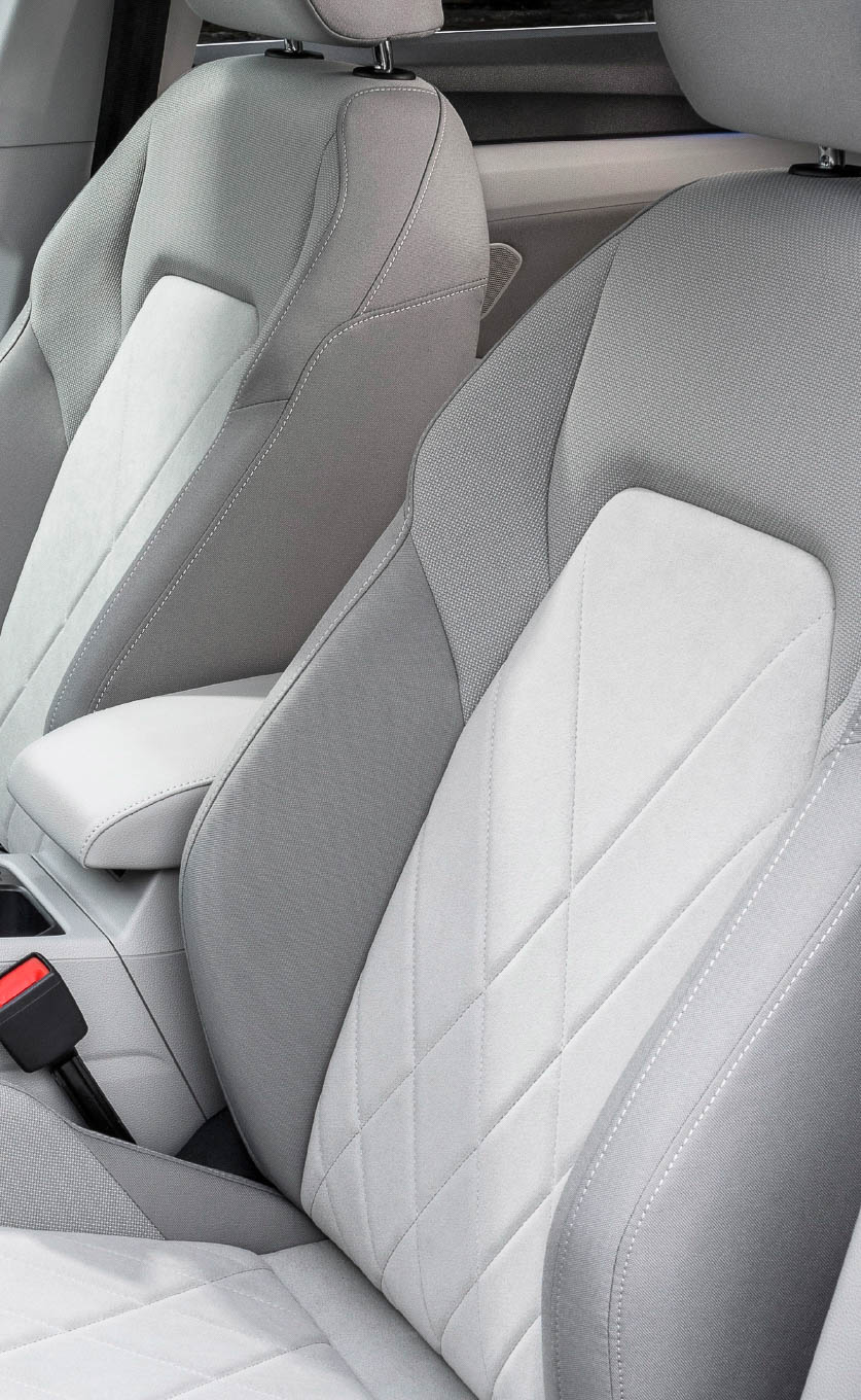 ゴルフ ヴァリアント eTSI Style