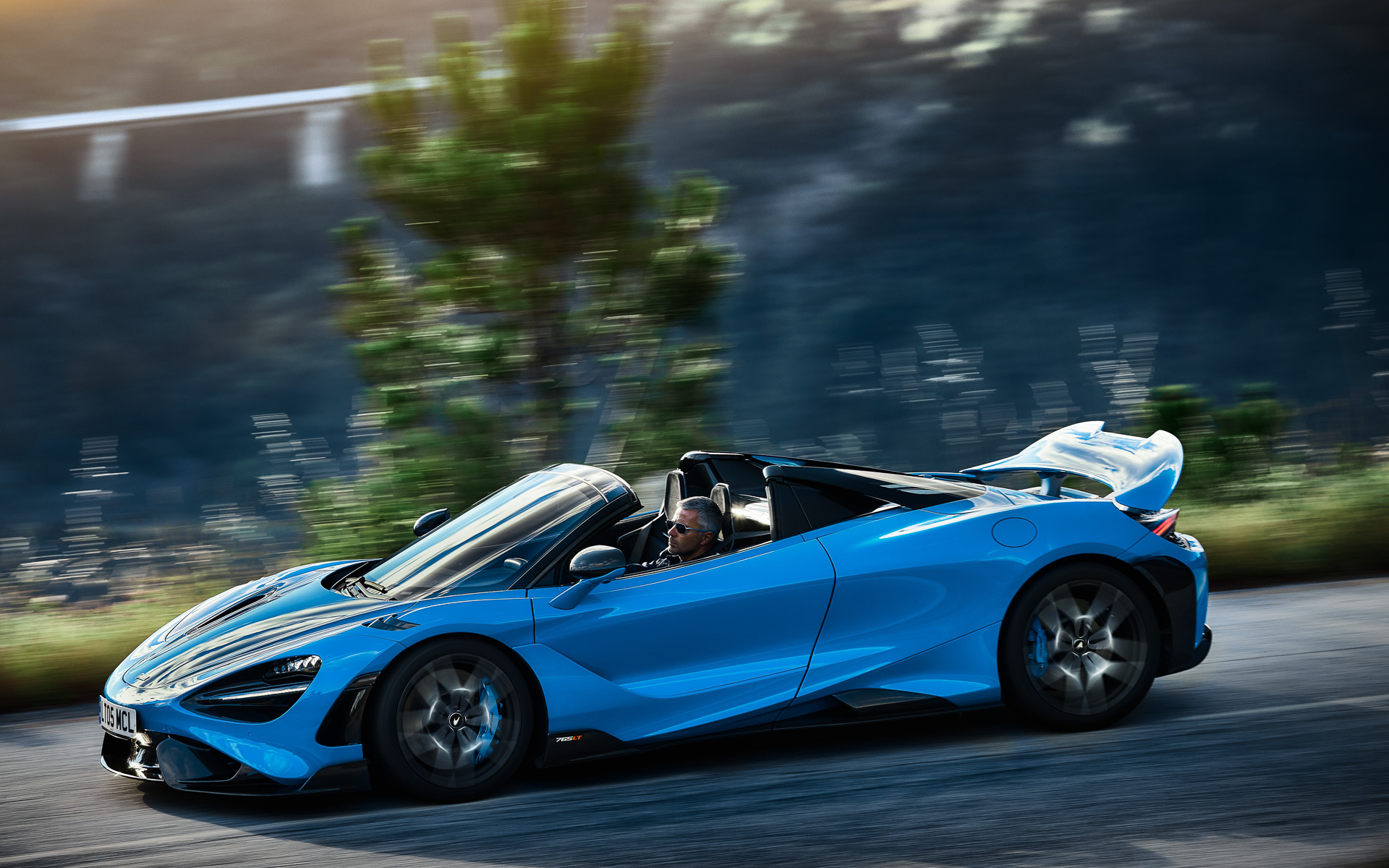 765LT スパイダー