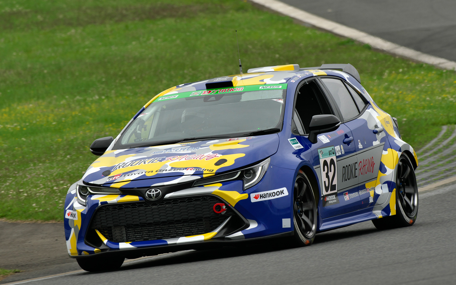 水素燃焼エンジンを搭載した水素カローラ（写真は富士24時間レース参戦時のもの）