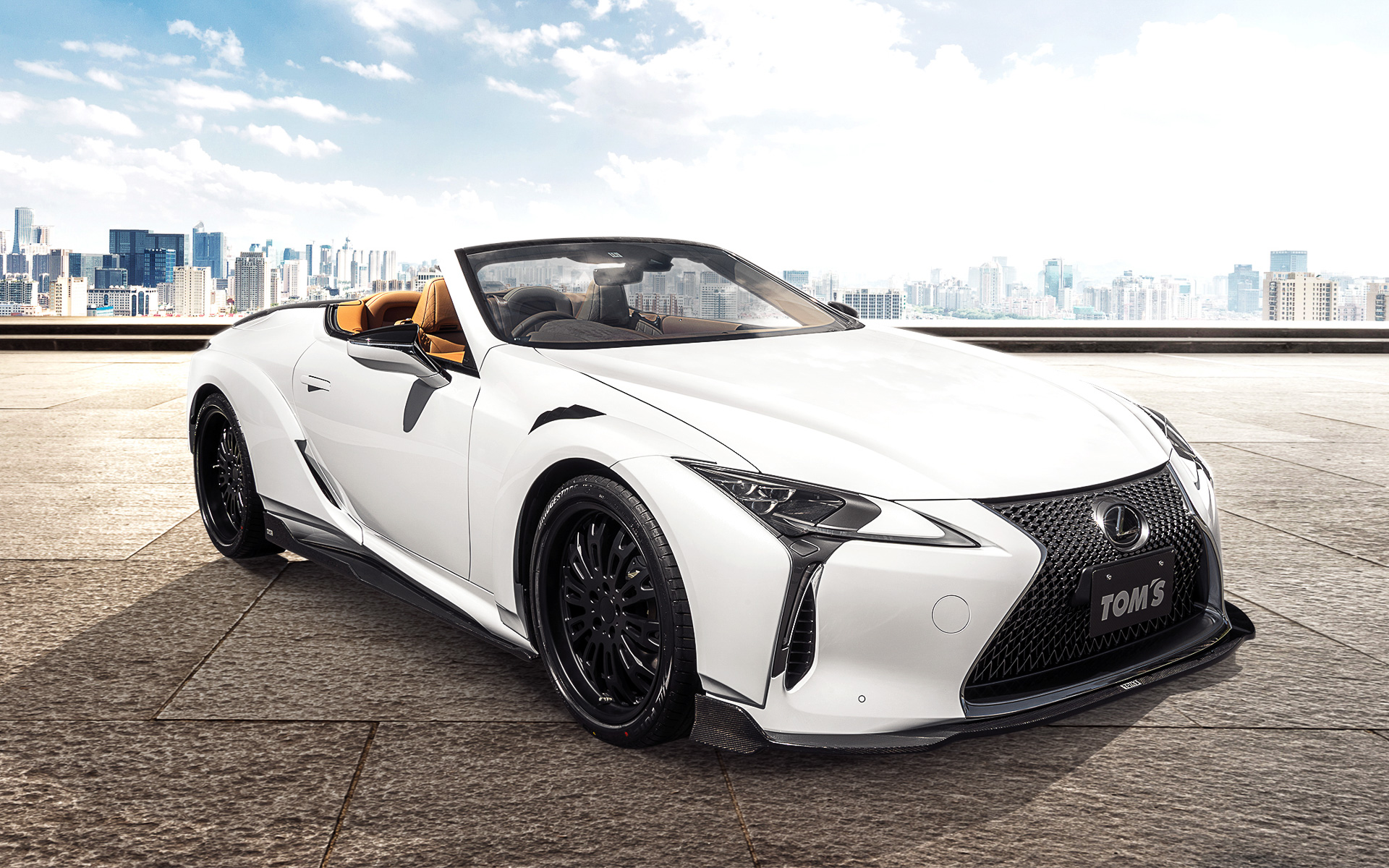 コンプリートカー「TOM’S LEXUS LC500 コンバーチブル」