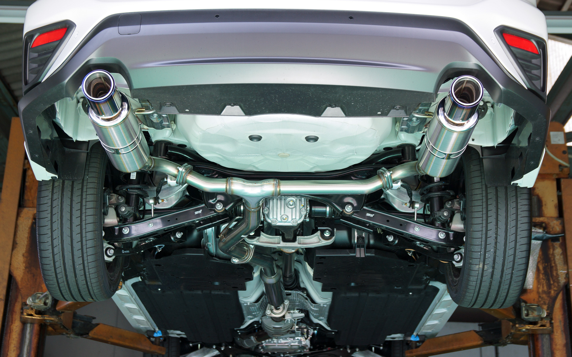 マフラー装着イメージ