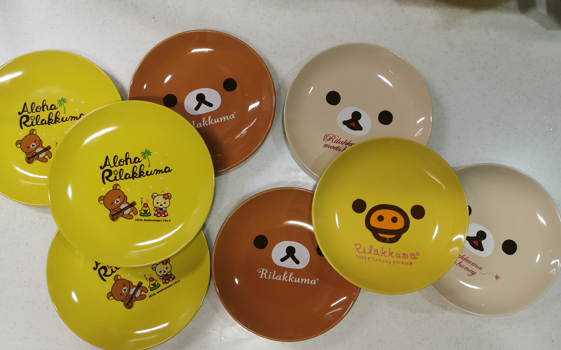 お皿はたくさんあっても収納できる範囲なら困りませんが、実際に使うのは取り出しやすい位置にある同じお皿ばかり。どこかで断捨離が必要かも