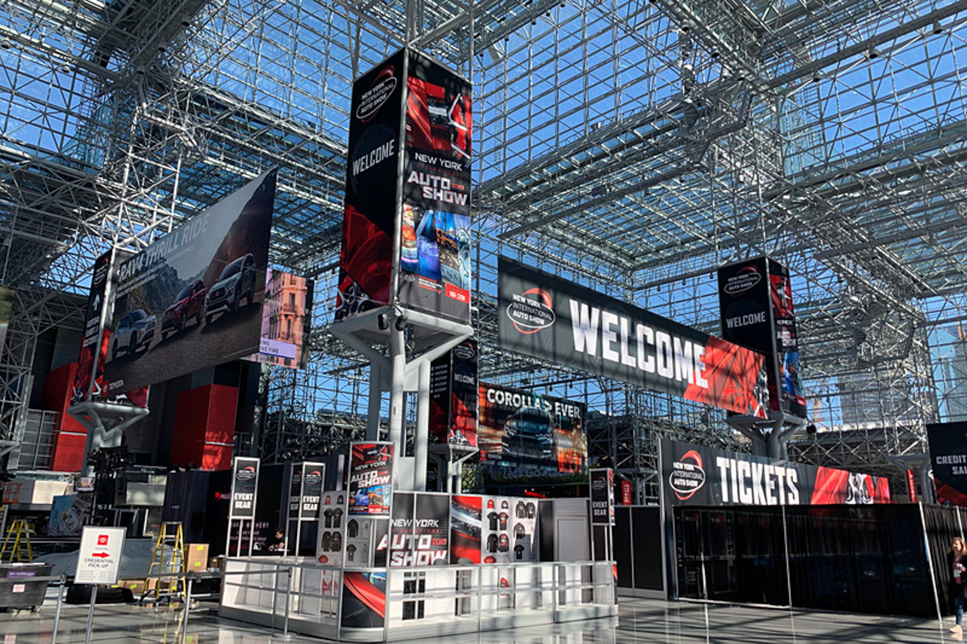 New York International Auto Showの会場となる「ジェイコブ・ジャヴィッツ・コンベンションセンター」（写真は2019年）
