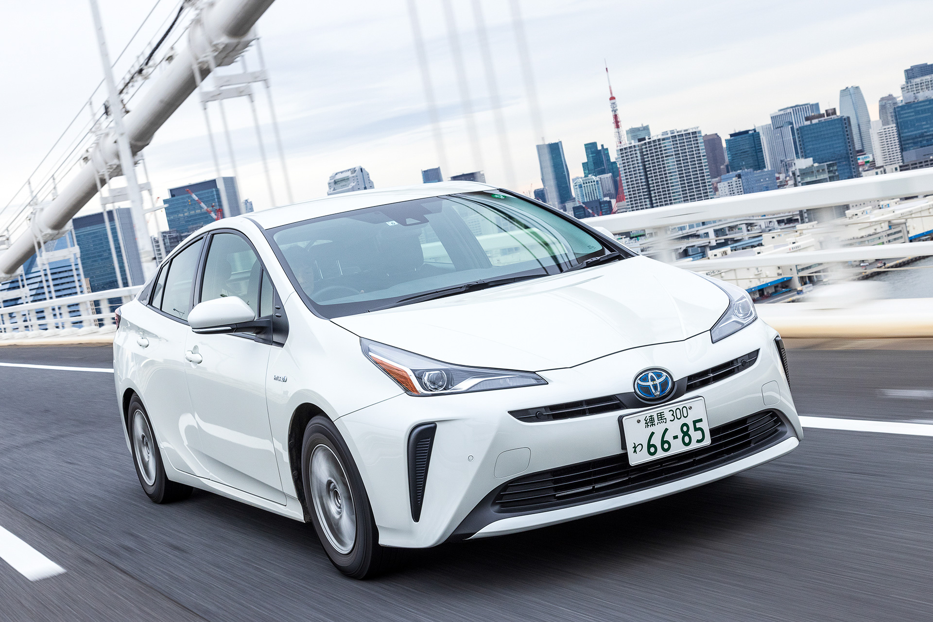 ドライ路面での高速巡行ではサマータイヤに近い感覚で走れたことに感心