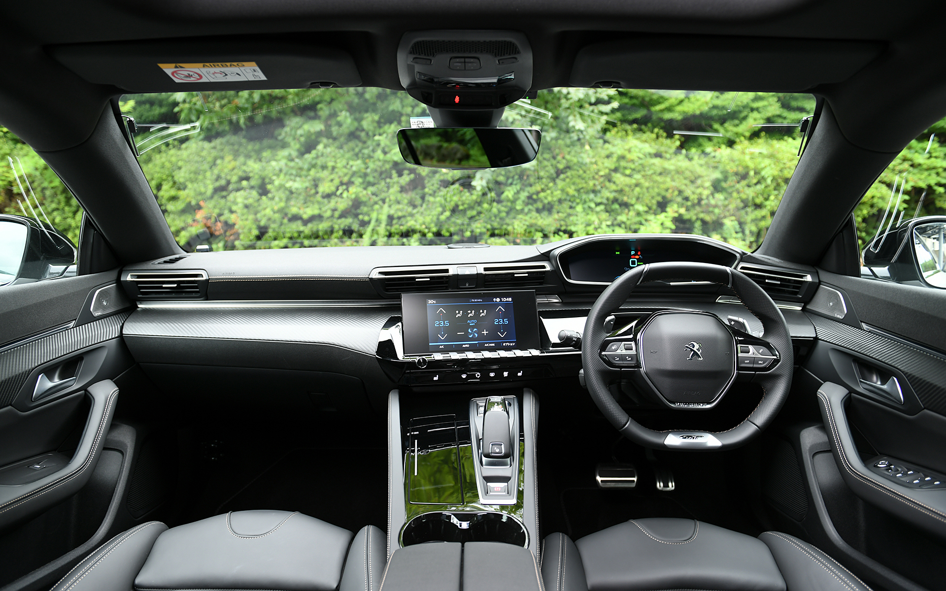 508 SW GT HYBRIDのインパネ