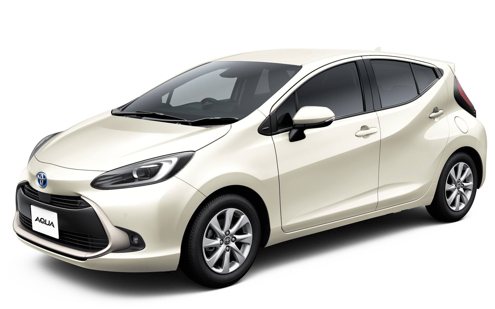 トヨタ新型アクア。ボディカラー：クリアベージュメタリック