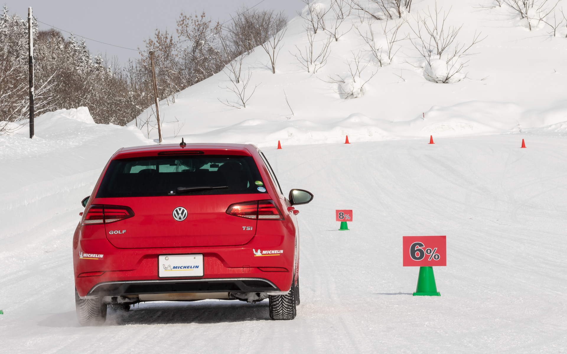 6％勾配路と8％勾配路でのゼロ発進テスト
