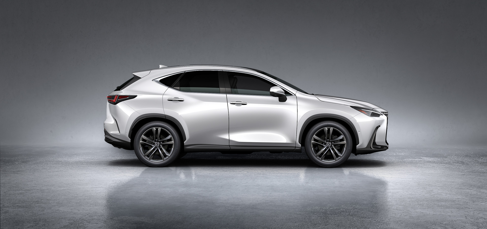 LEXUS NX エクステリアカラー ソニッククォーツ（プロトタイプ）