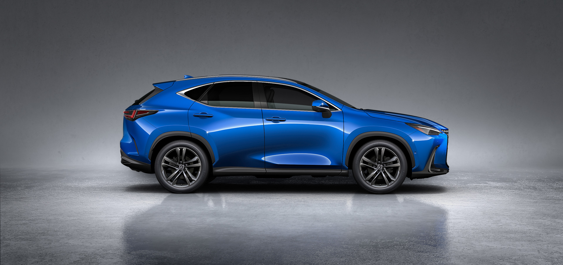 LEXUS NX エクステリアカラー セレスティアルブルーガラスフレーク（プロトタイプ）