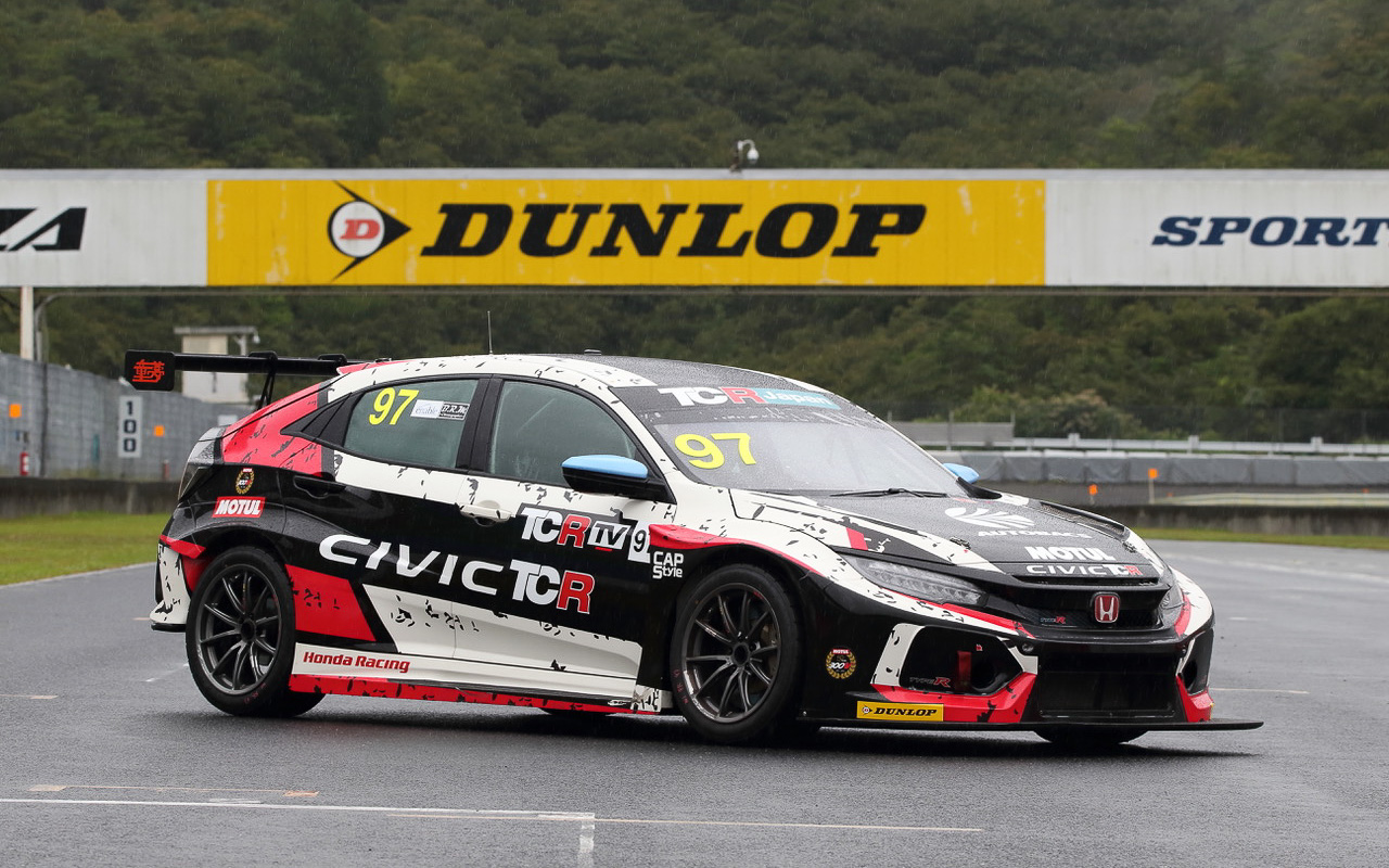 TCRジャパンシリーズは2022年からダンロップタイヤのワンメイクに