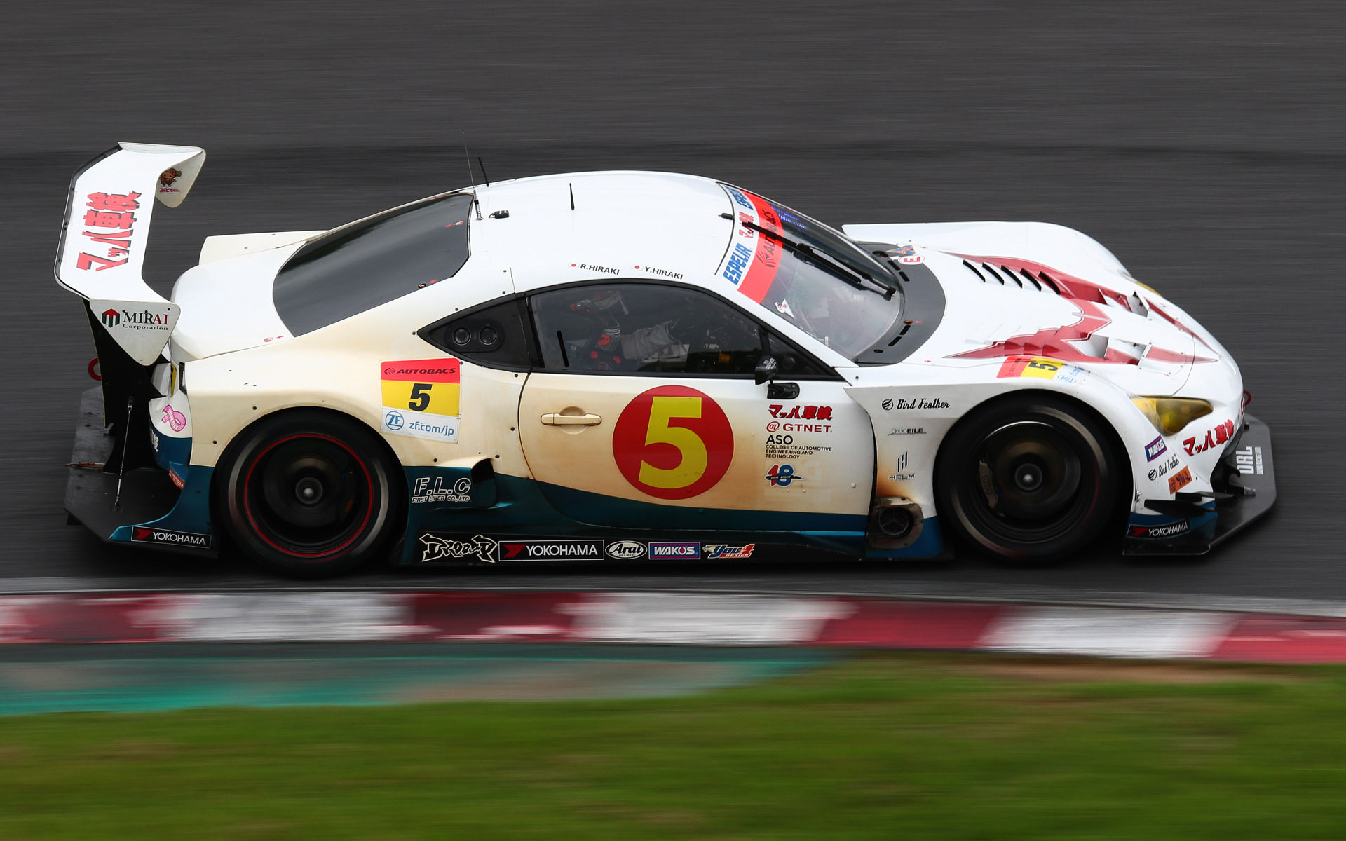 GT300クラス予選2位の5号車 マッハ車検 GTNET MC86 マッハ号（平木湧也/平木玲次組、YH）