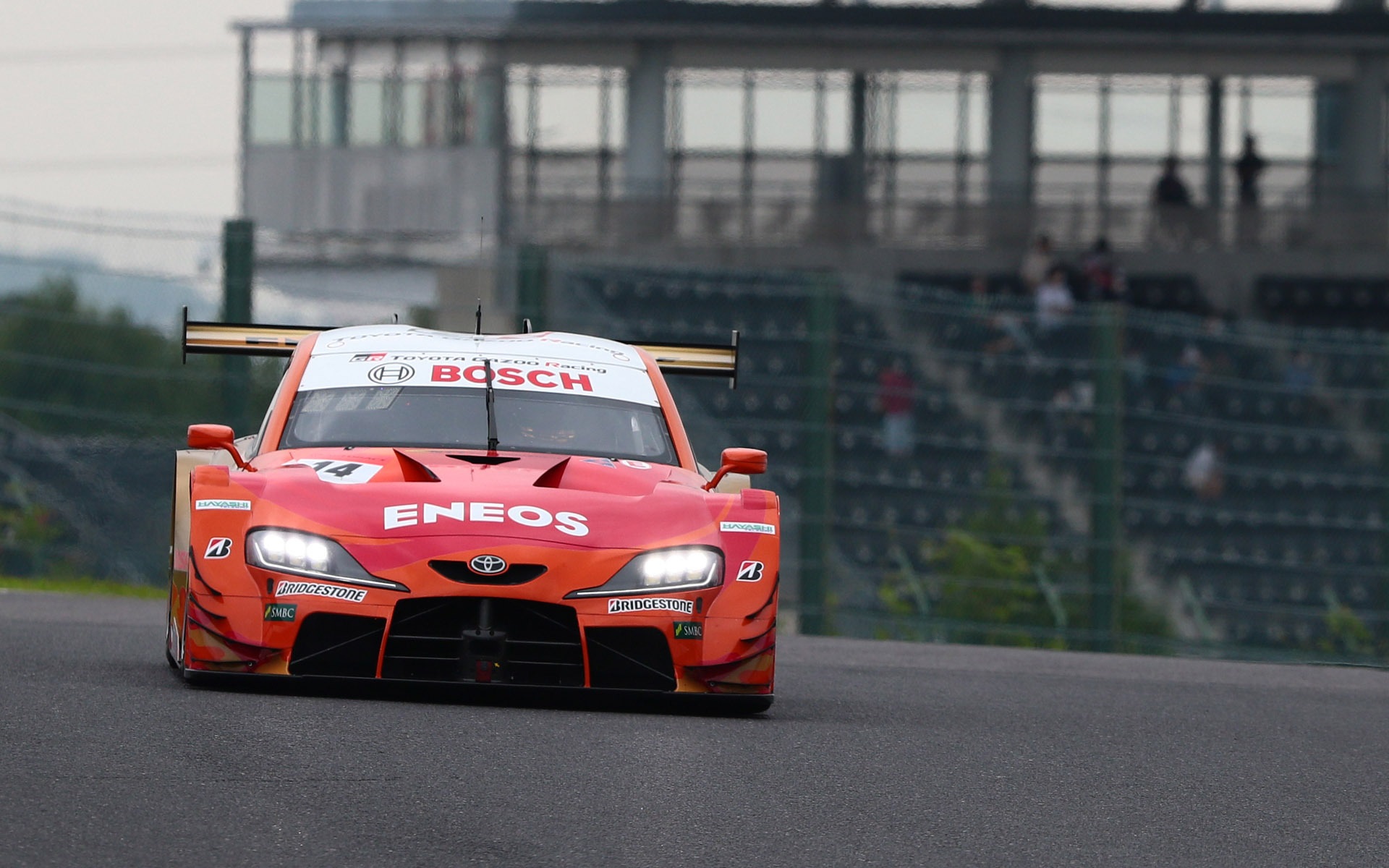 ランキングトップの14号車 ENEOS X PRIME GR Supra（大嶋和也/山下健太組、BS）はサクセスウェイト70kgとエンジンのリストリクターが絞られている影響で下位に沈んだ