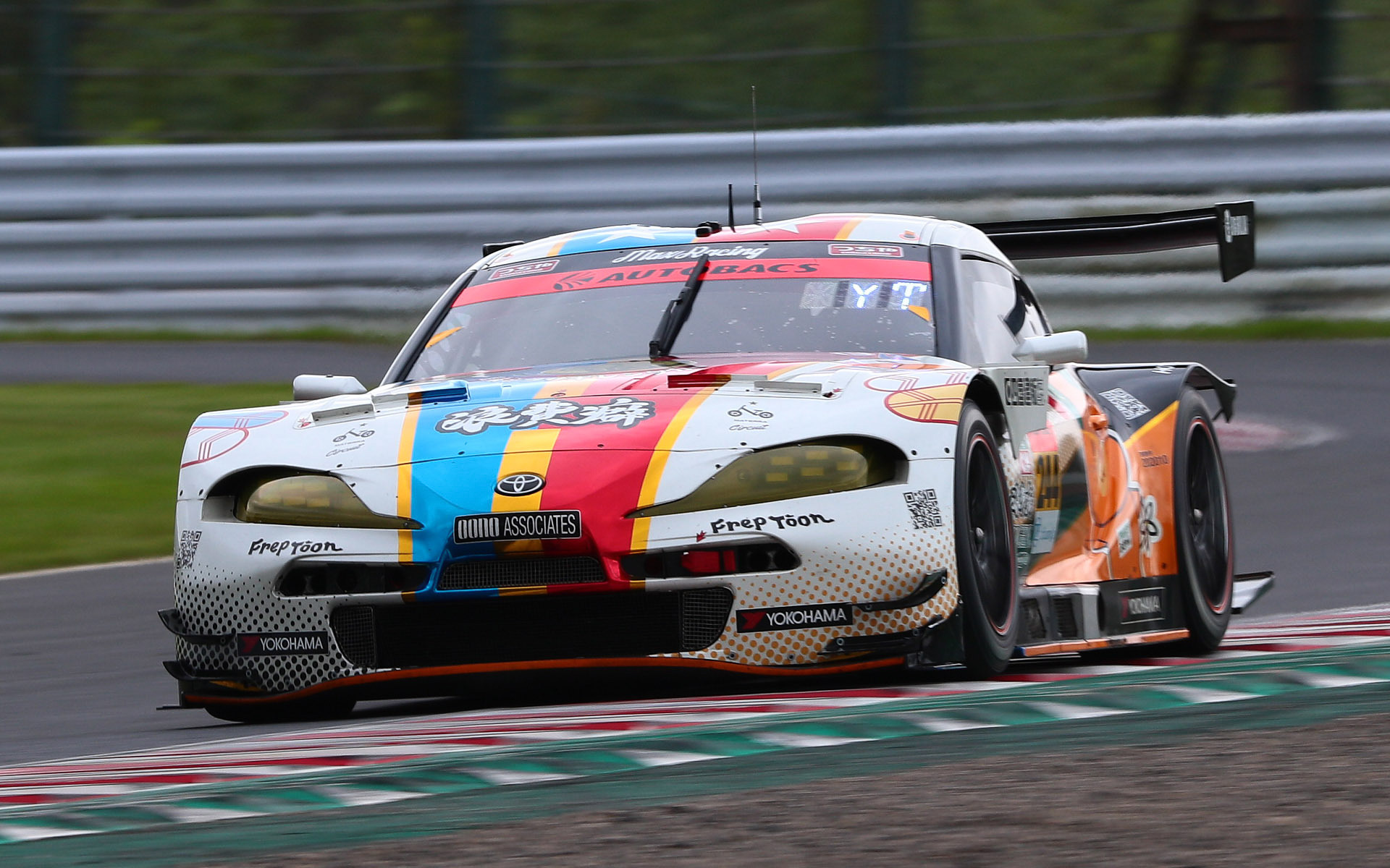 GT300クラス予選3位の244号車 たかのこの湯 GR Supra GT（三宅淳詞/堤優威組、YH）