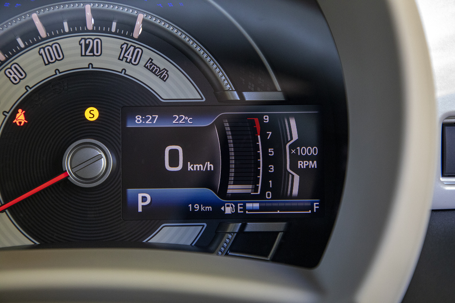 メーター内ディスプレイの表示パターン