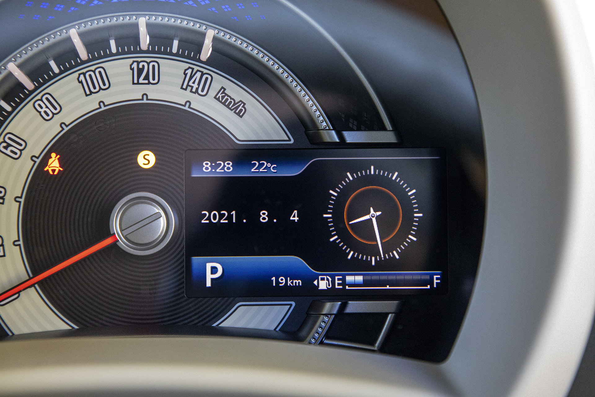 メーター内ディスプレイの表示パターン