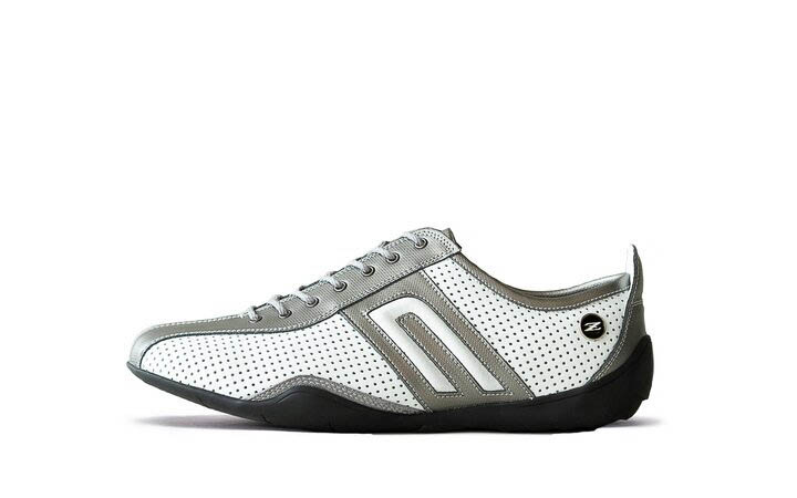 イデア×NISSAN Z ホワイト