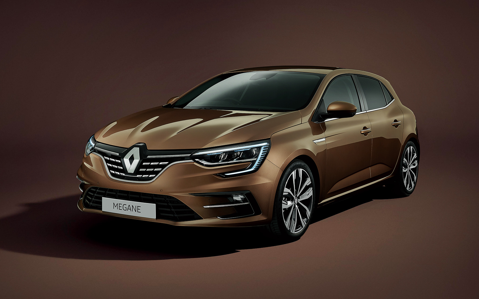 メガーヌ（ハッチバックタイプ）の専用色「キュイーヴル ソラールM」