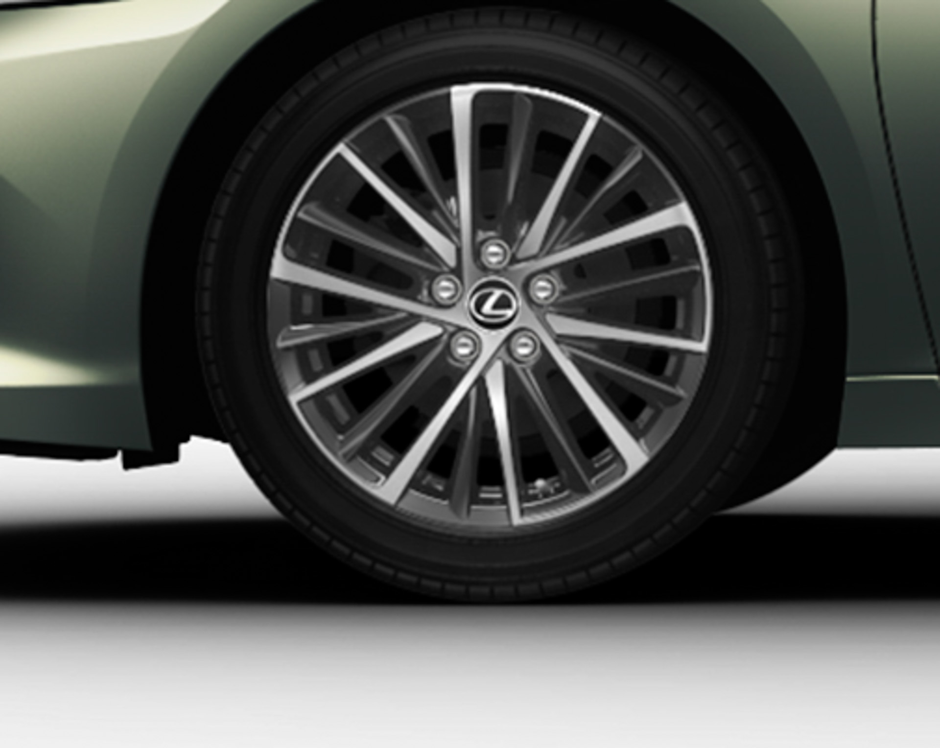 18インチアルミホイール（切削光輝＋ダークグレーメタリック塗装）