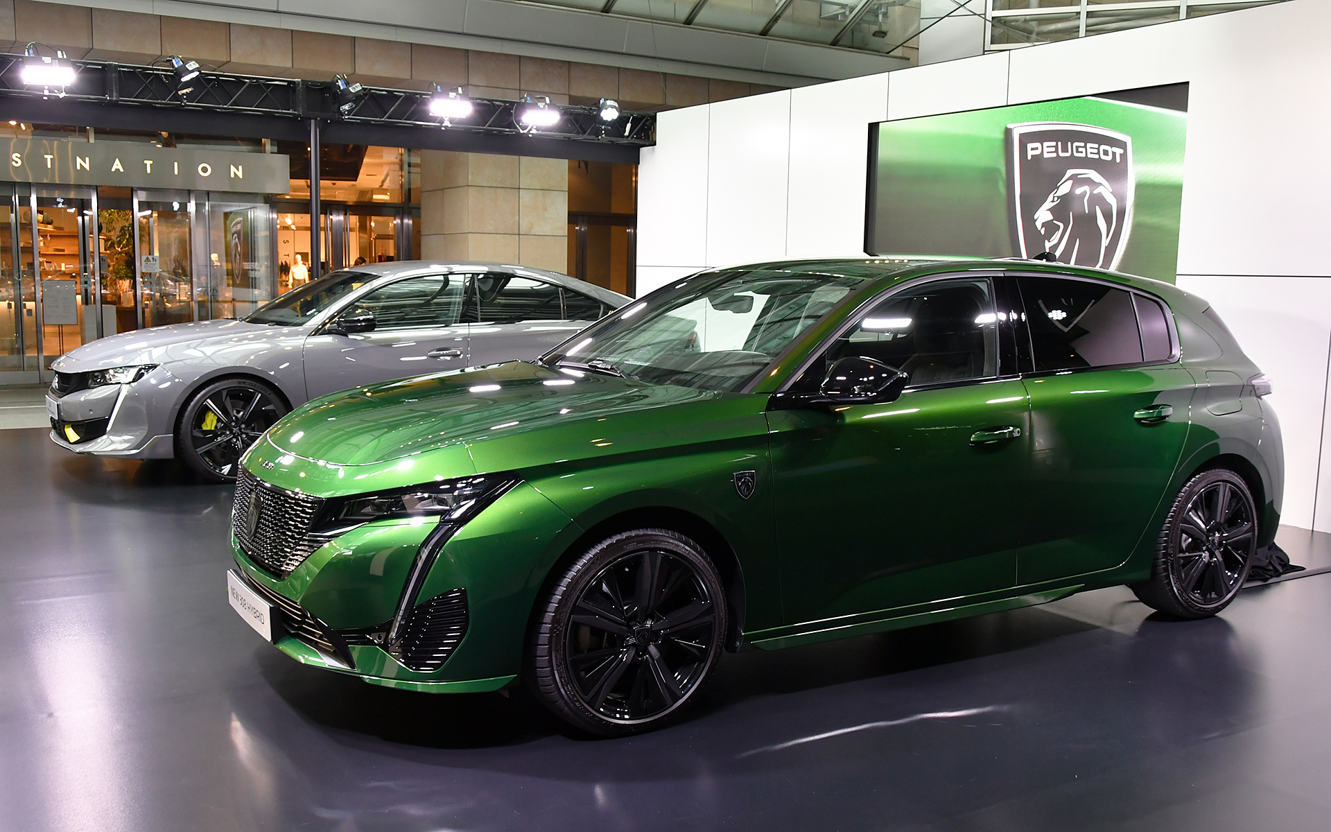 新型308のアンベール