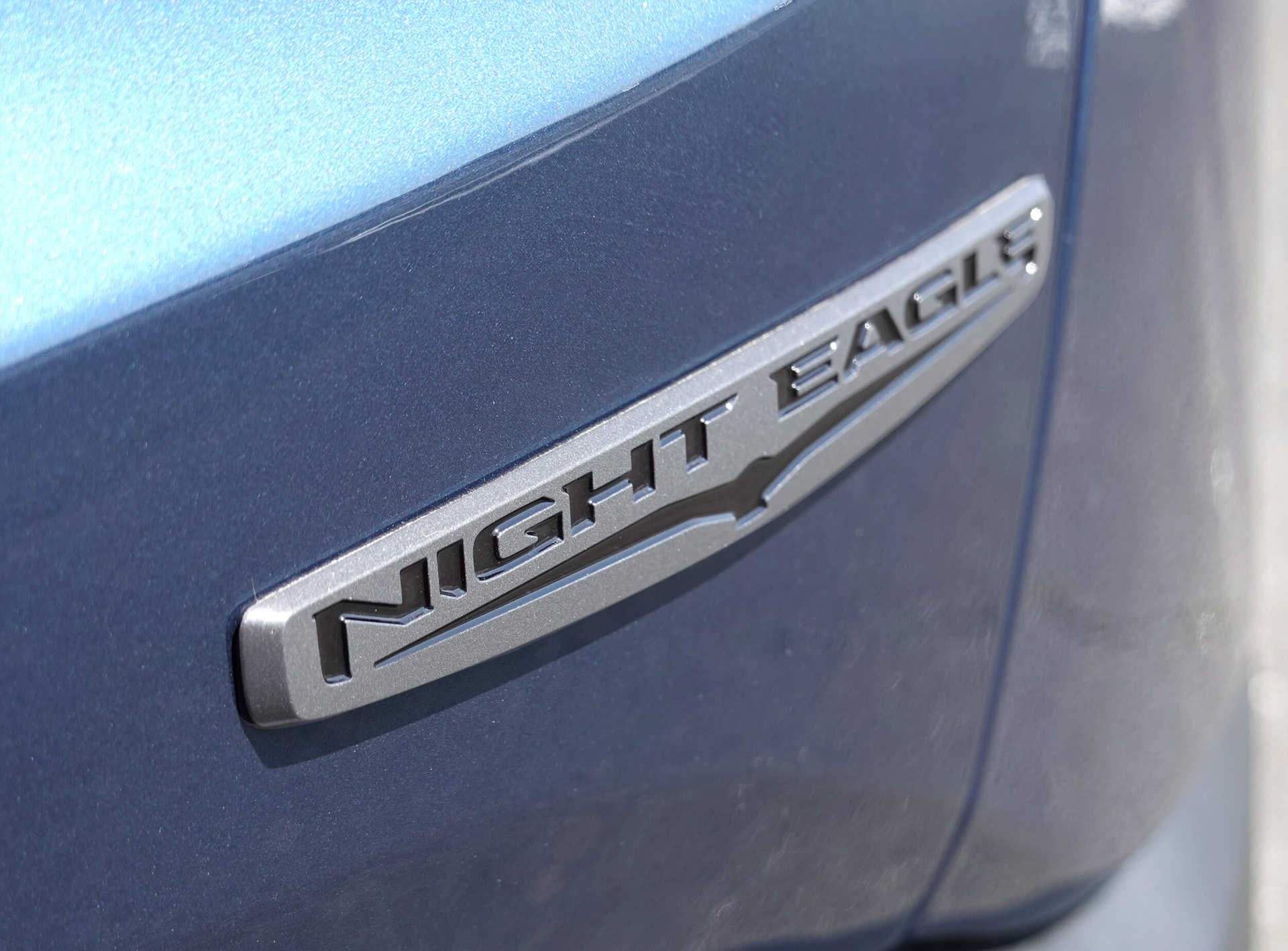 限定車「レネゲード・ナイトイーグル」のエクステリア