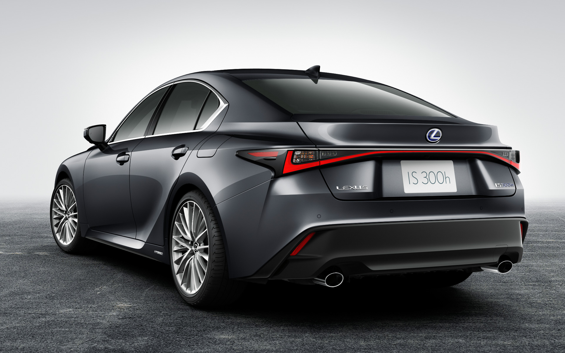 IS300h“versino L”