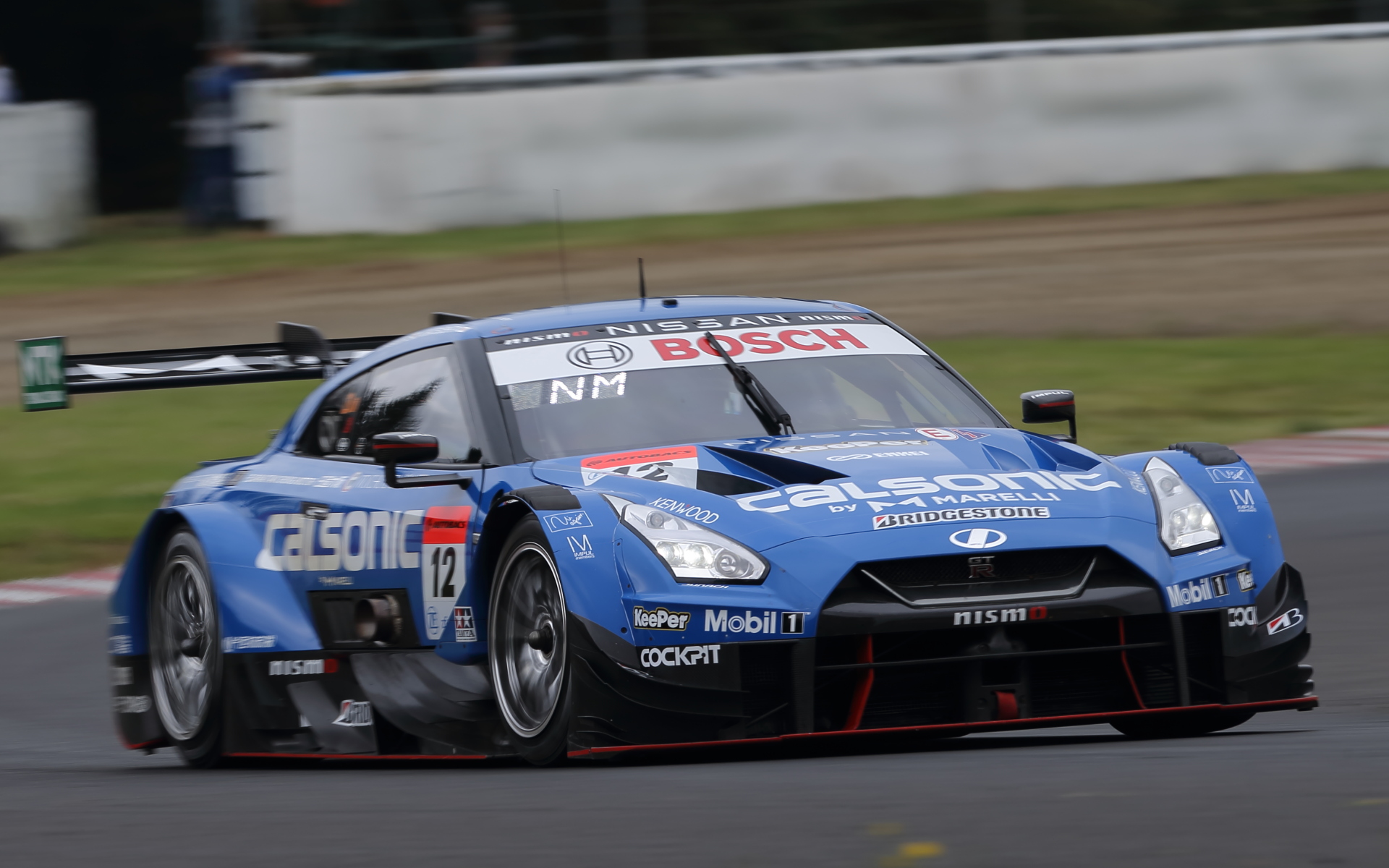 5年ぶりに優勝した12号車 カルソニック IMPUL GT-R（平峰一貴/松下信治組、BS）