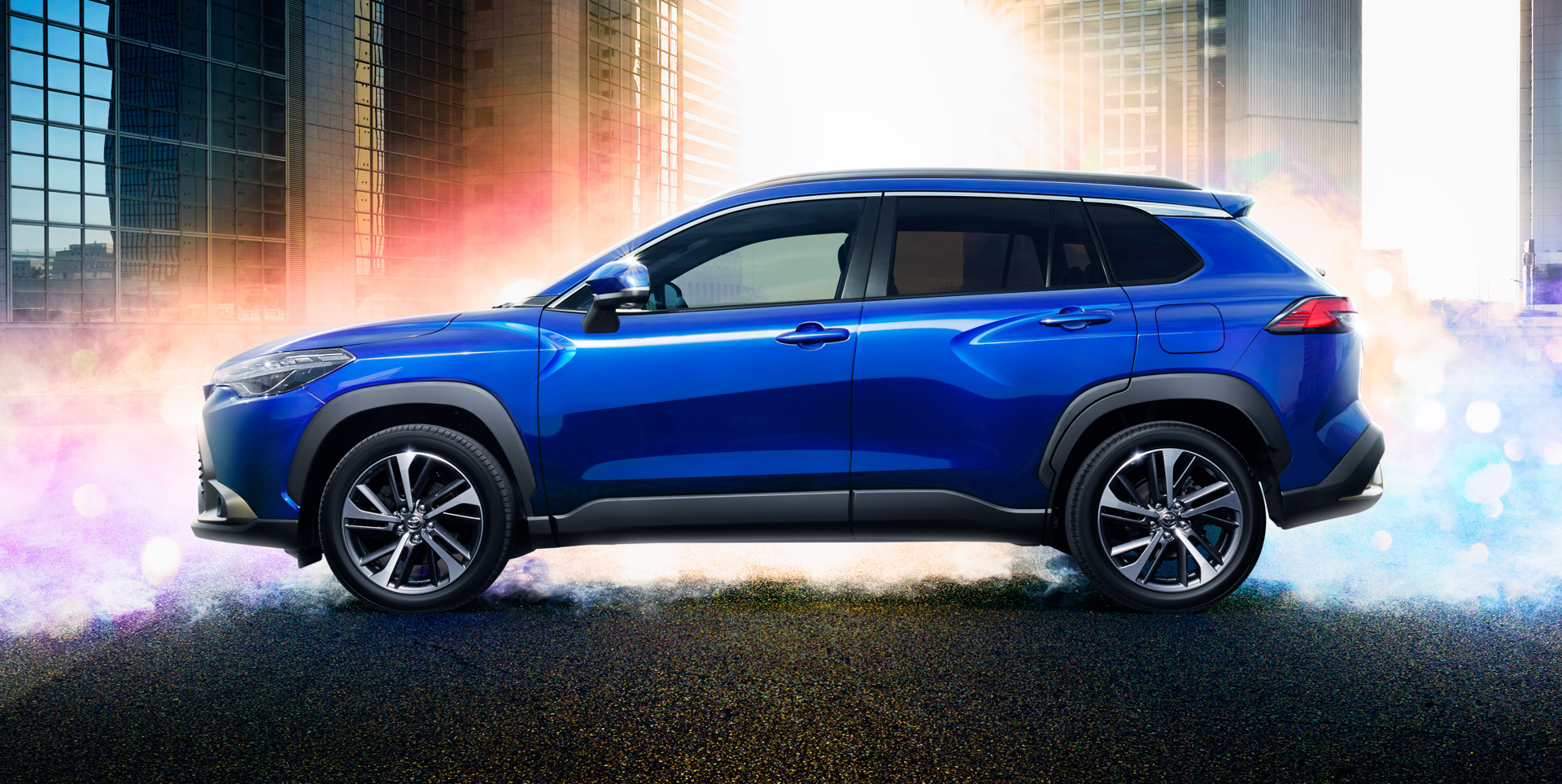 ボディサイズは4490×1825×1620mm（全長×全幅×全高）。ホイールベースは2640mm。最低地上高は2WD、4WDとも160mm