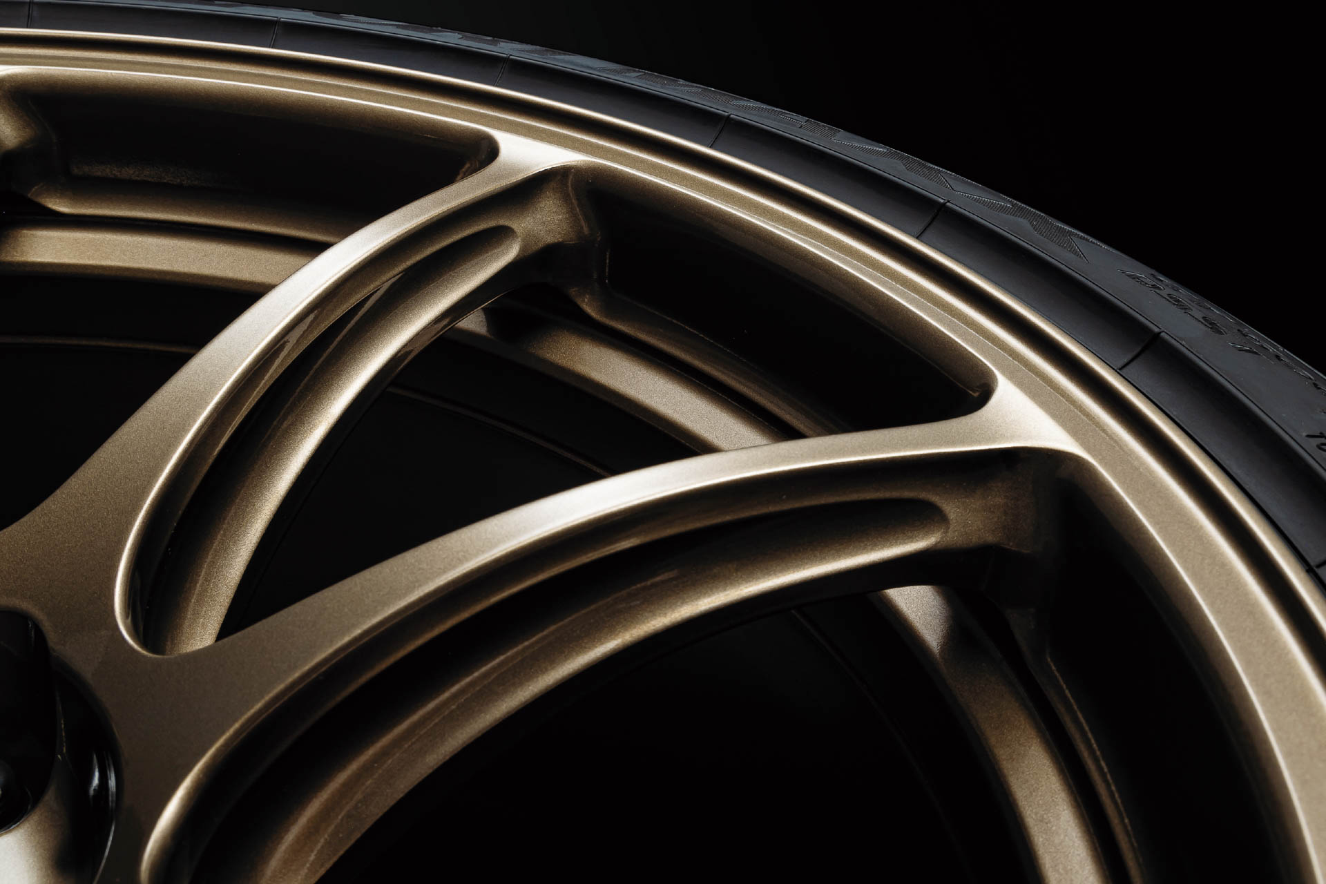 専用レイズ製アルミ鍛造ホイール