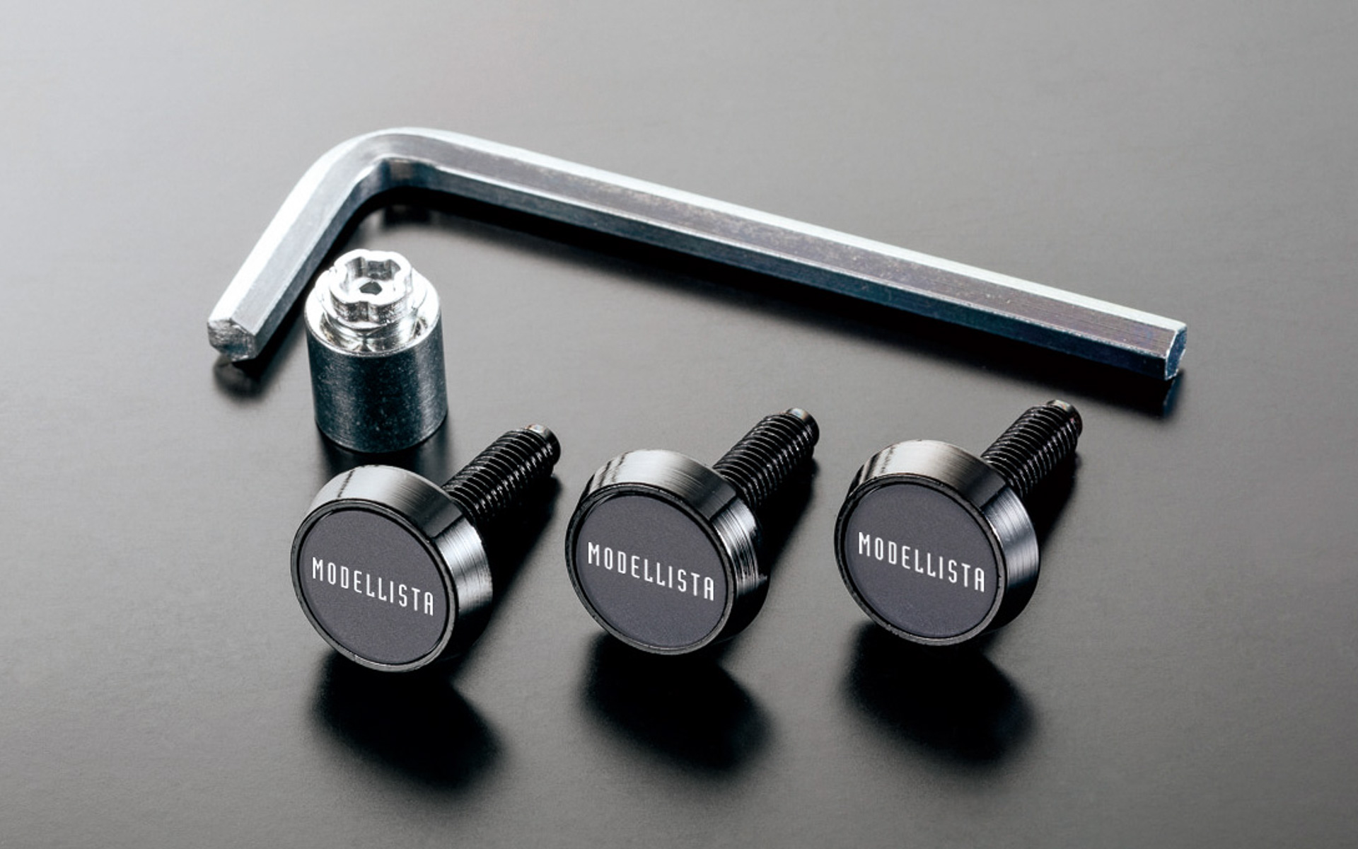 ナンバープレートの盗難を防止するセキュリティ付ナンバープレートボルト。6050円