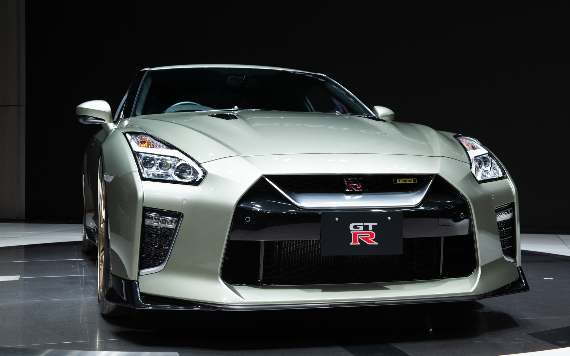 写真はNISSAN GT-R Premium edition T-spec