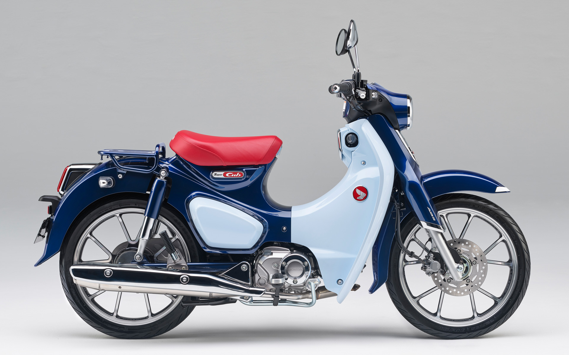 スーパーカブ C125（パールニルタバブルー）
