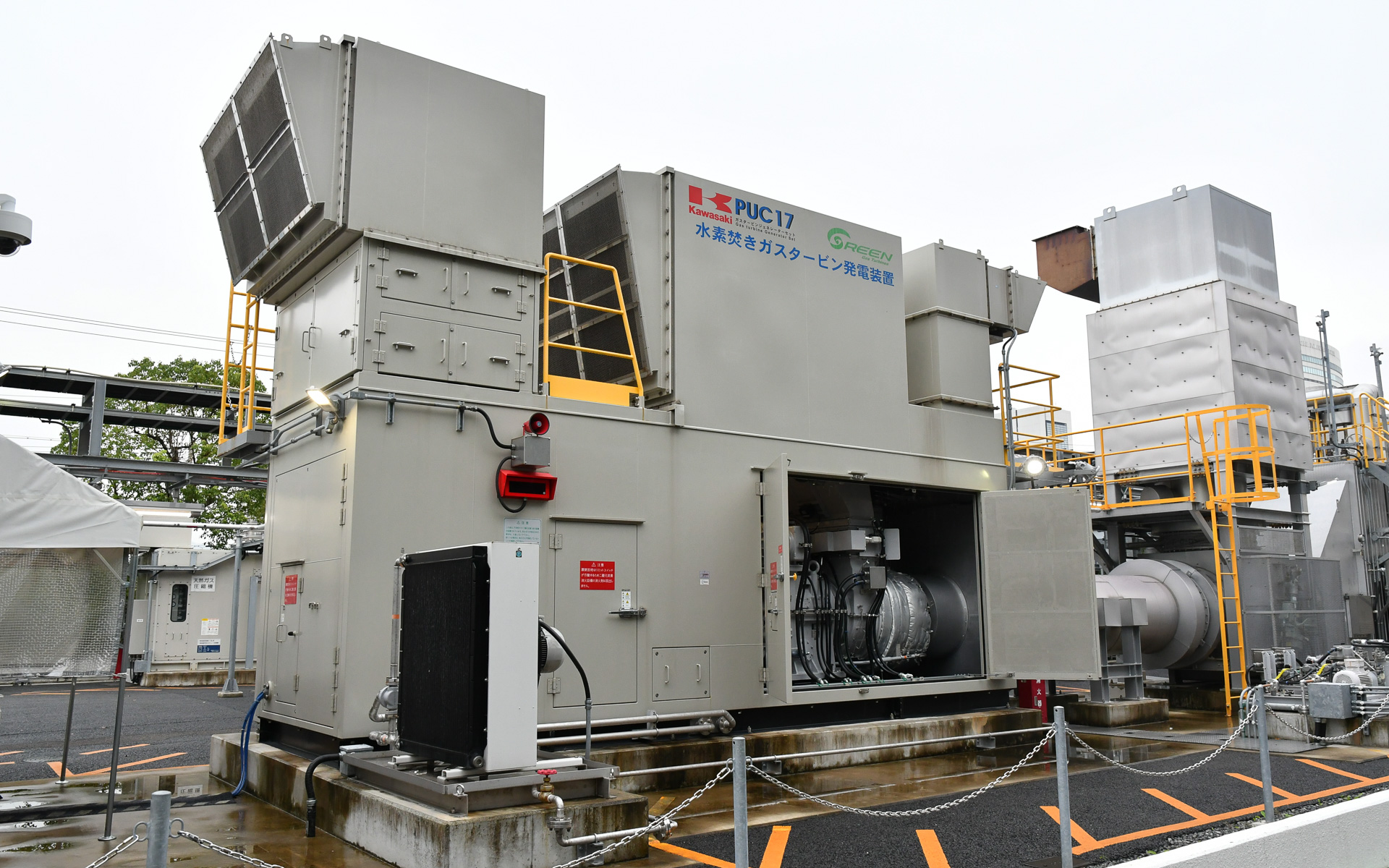 ポートアイランドにある川崎重工のウェット燃焼による水素発電システム