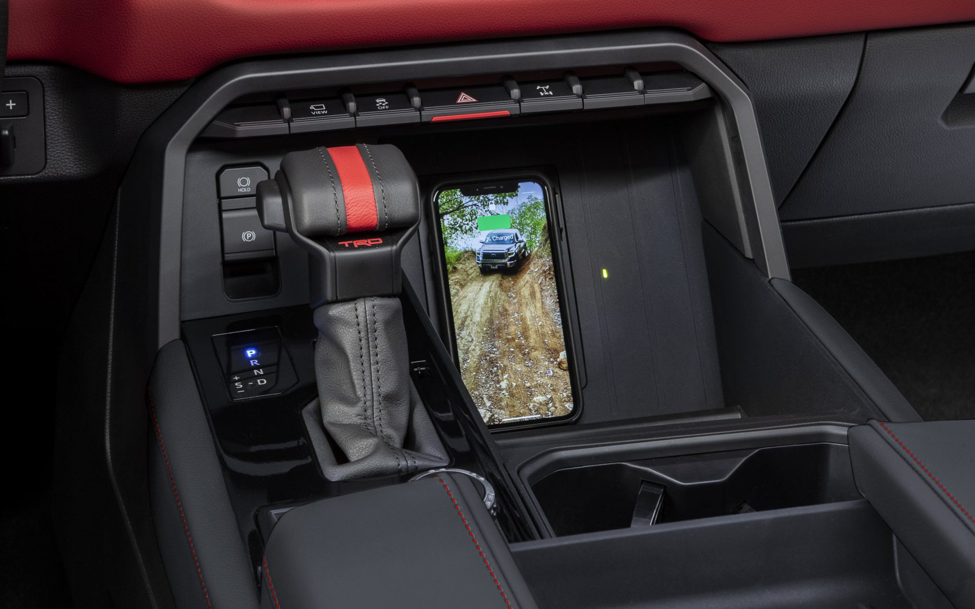 ワイヤレス充電も完備