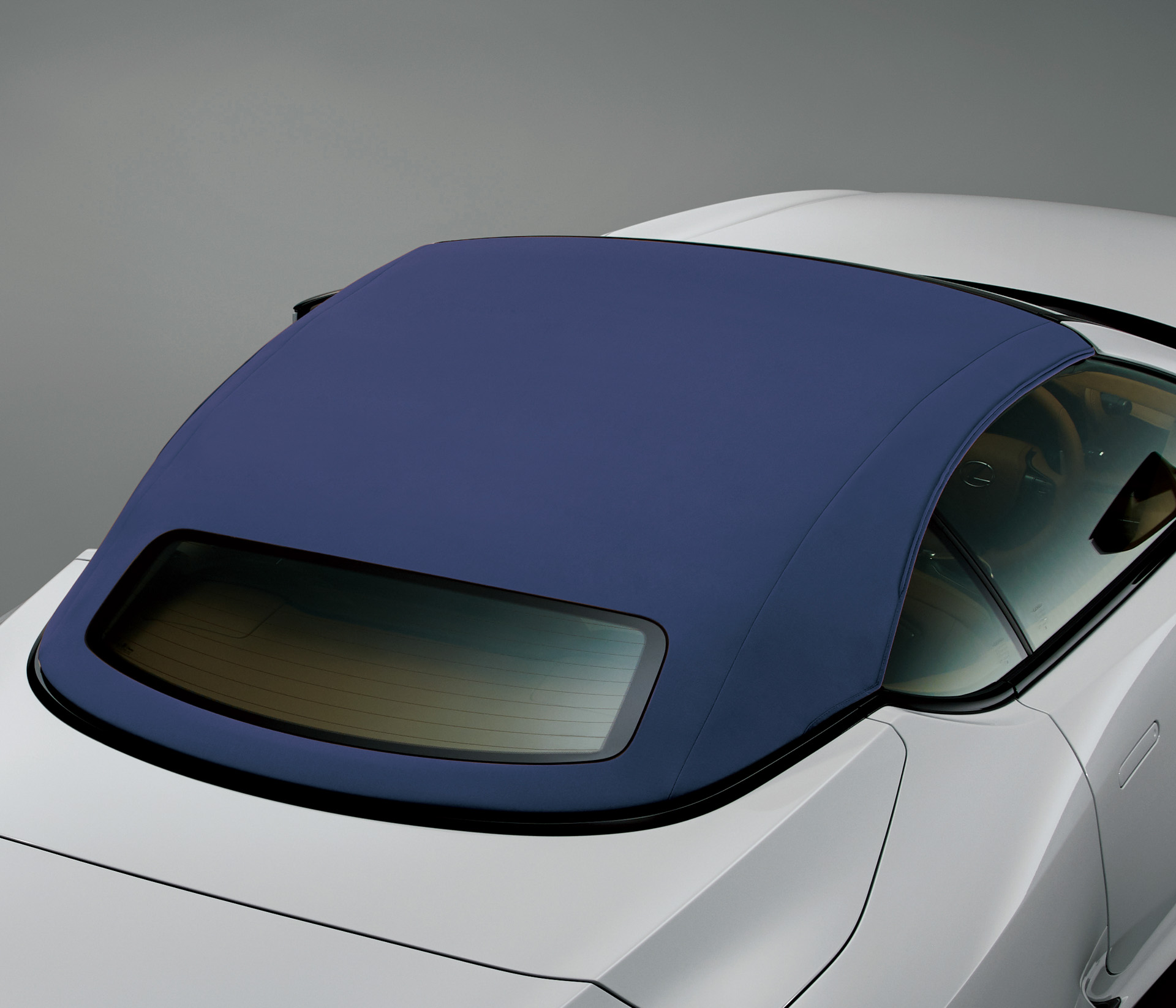 LC500 Convertible（ルーフカラー ： マリーンブルー）