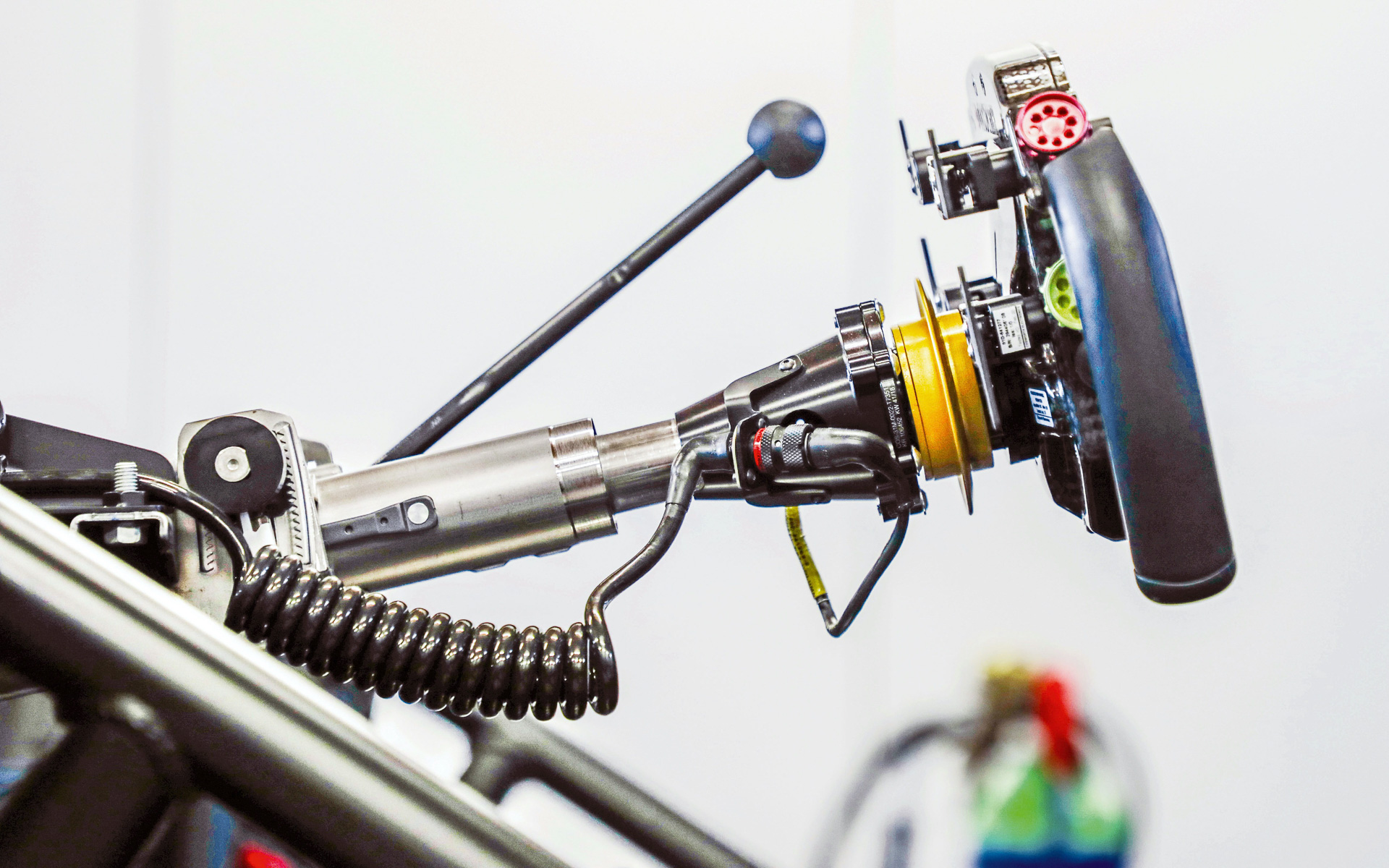 ステアリングコラムはまだ改良の余地があるという