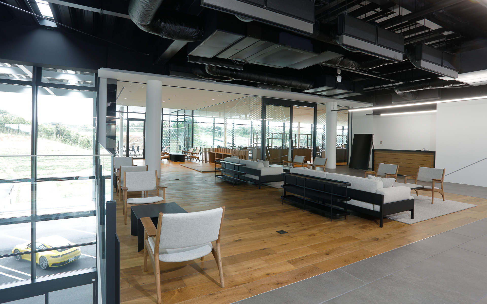 落ち着いた休憩スペース