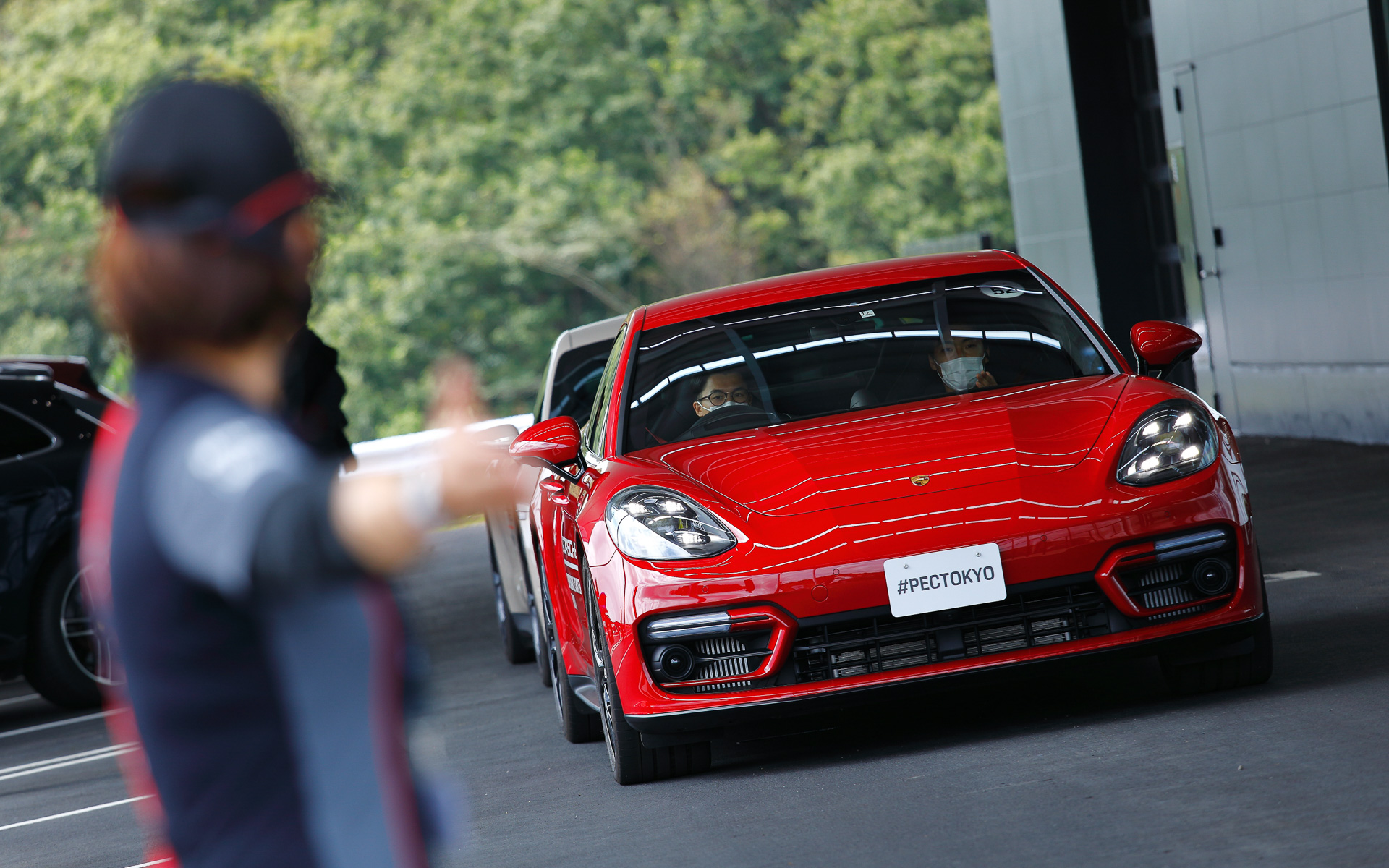 助手席でエキサイティングな体験が可能なデモンストレーションラップも用意