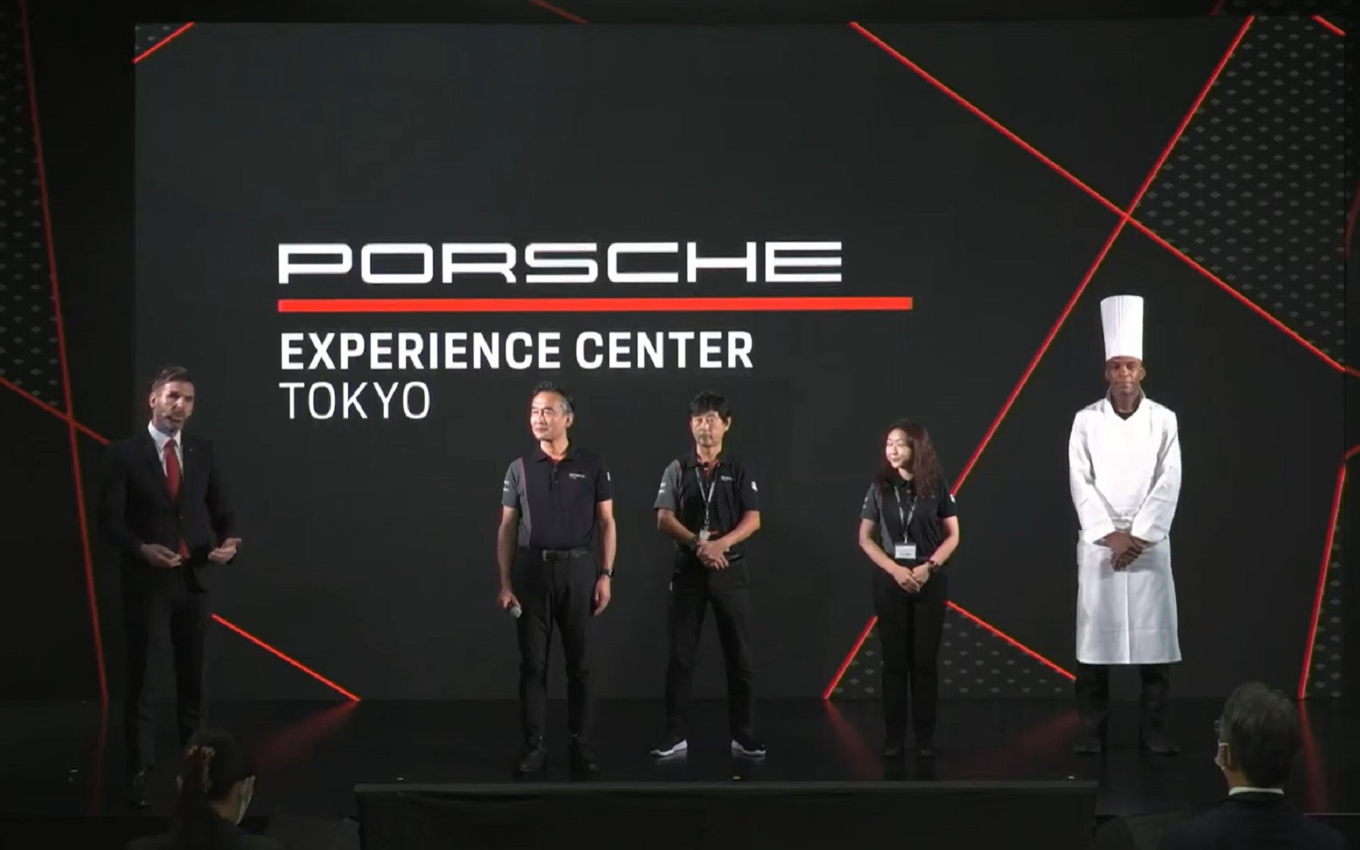 スタッフもファミリーであると紹介したキルシュ氏