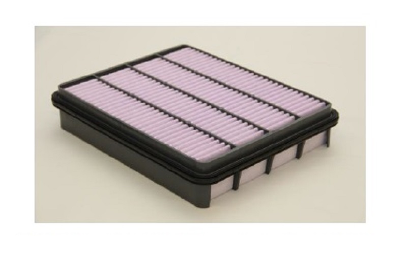 多塵地向けエアクリーナーのフィルターは、ろ材の繊維の太さや繊維間の距離を適正化することで、塵などのフィルトレーション性能を従来比25％向上させたという