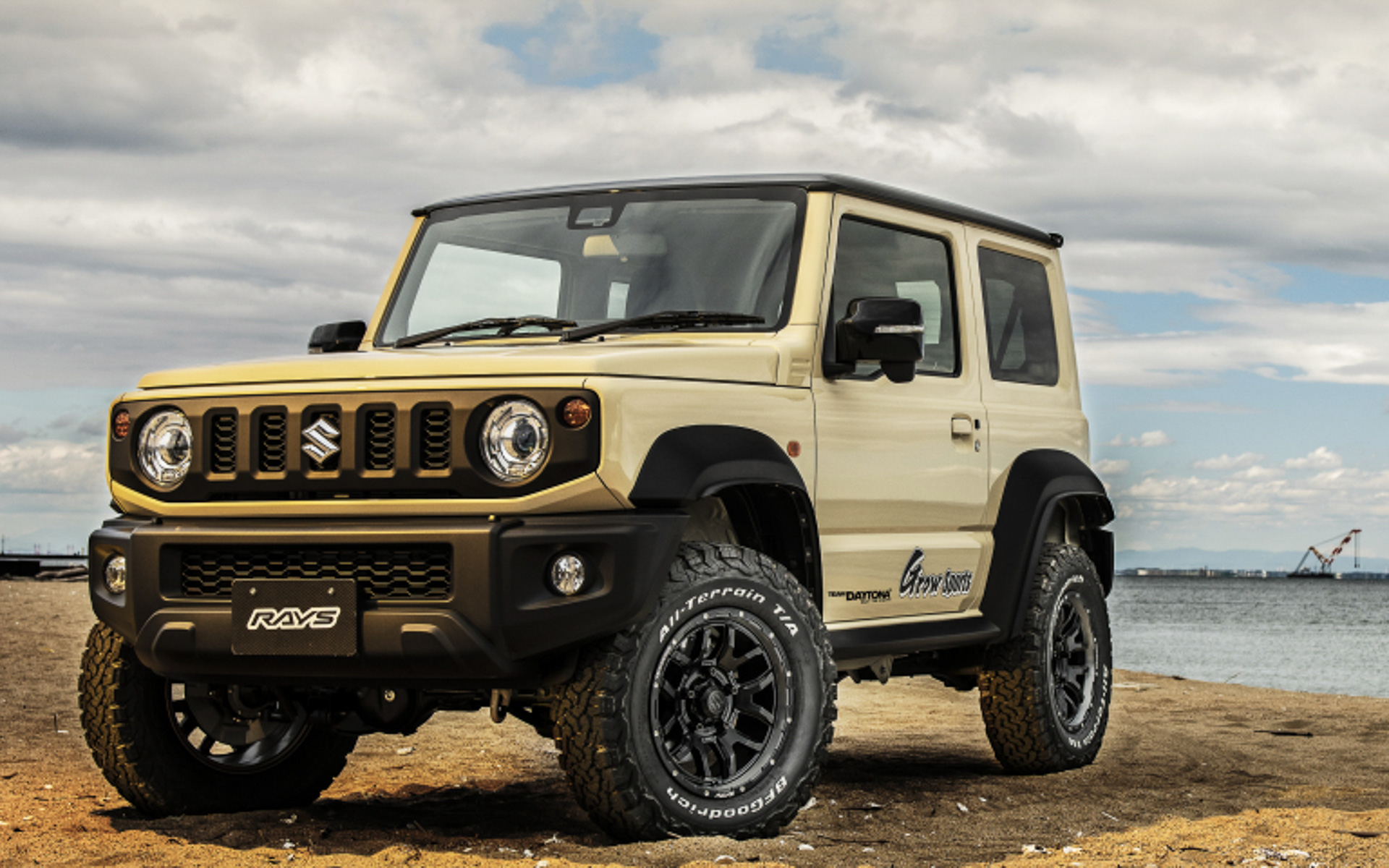 ジムニーシエラ用もラインアップしている