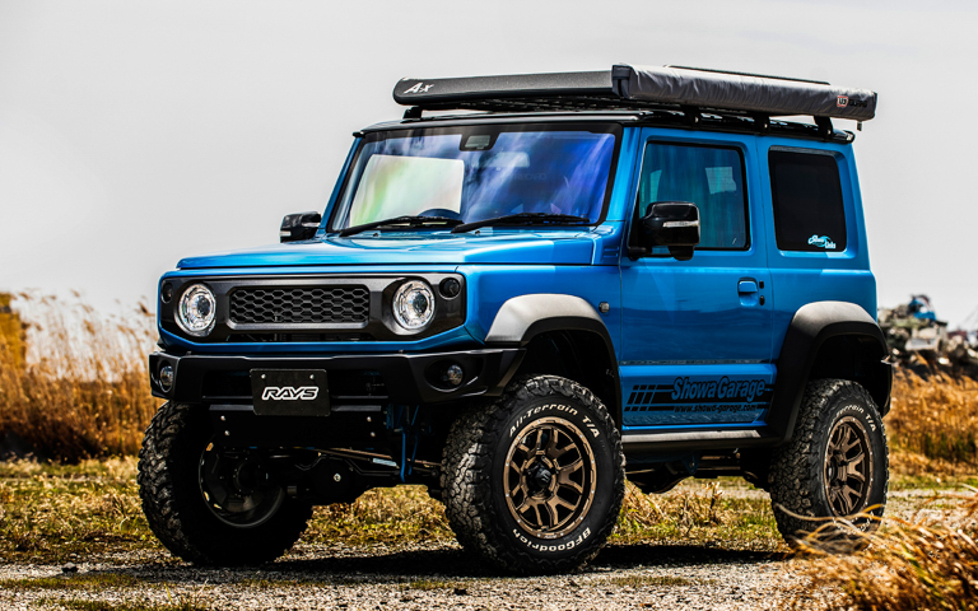 ジムニーシエラ用もラインアップしている